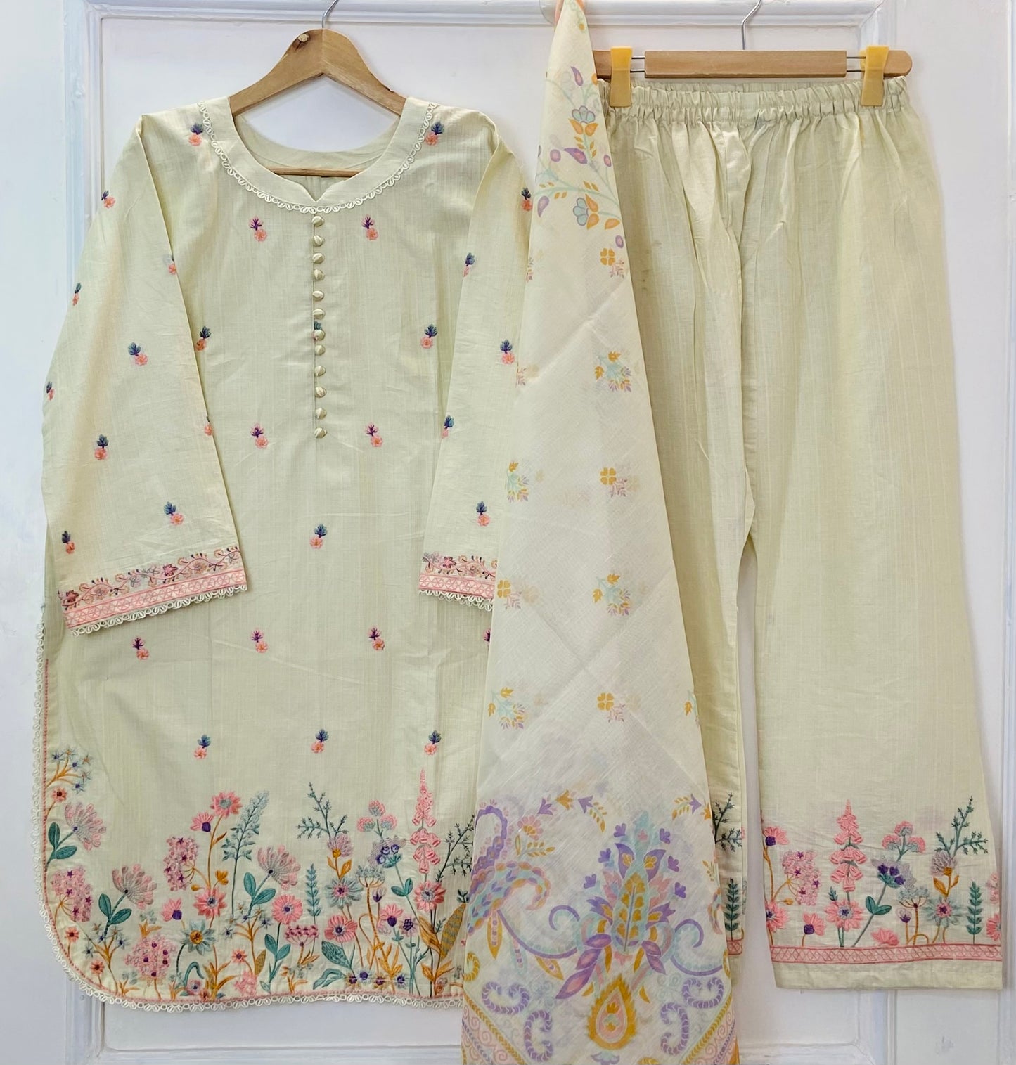 Embroidered Eid Edit: 3PC (Doria Cotton) D-350