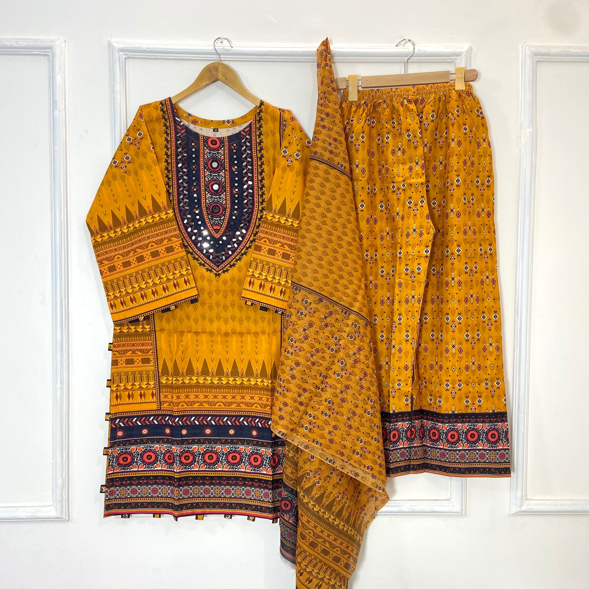 Mirrored Majesty 3PC (Khaddar) D-165