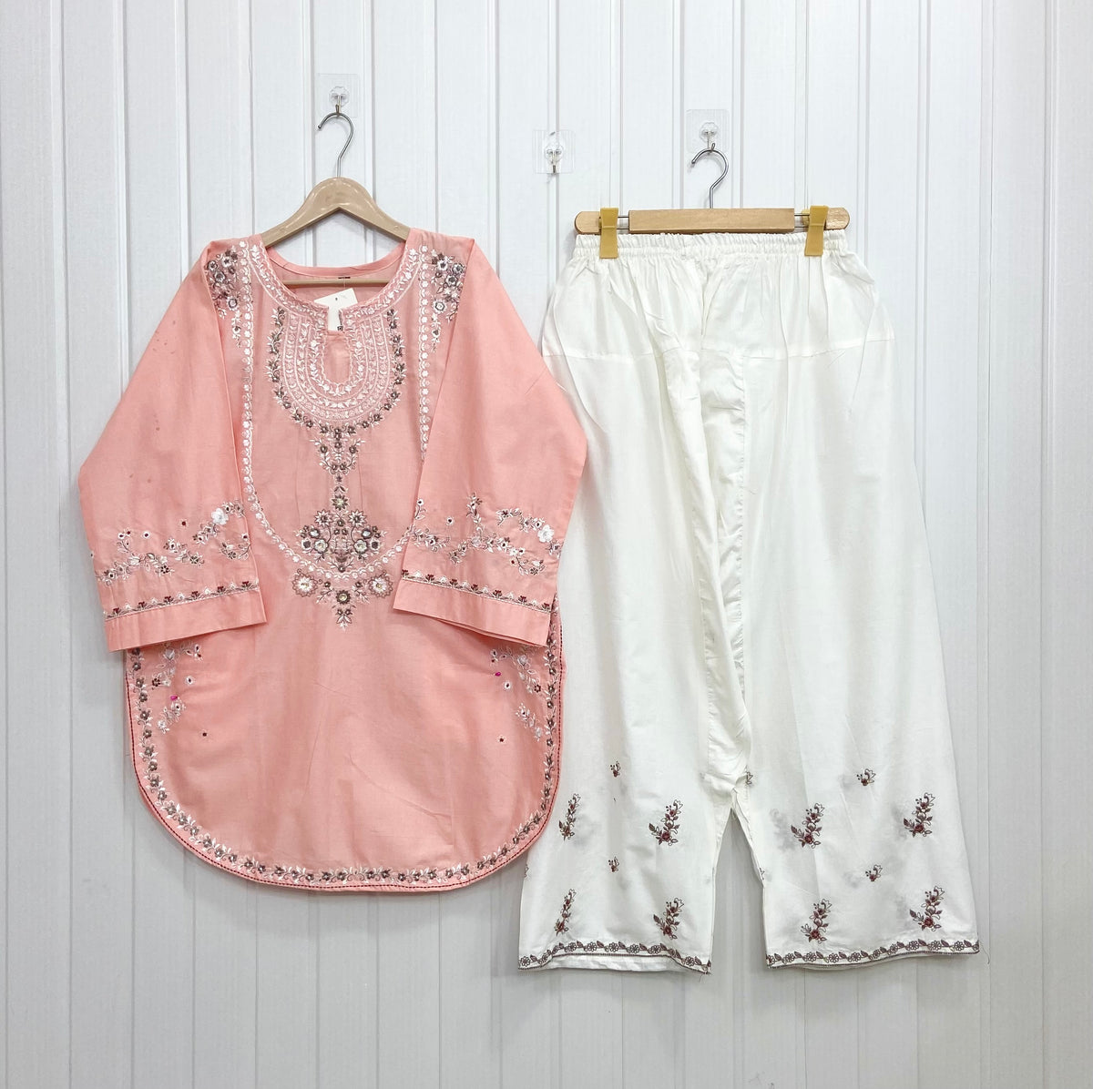 Article: D-1124 Cotton