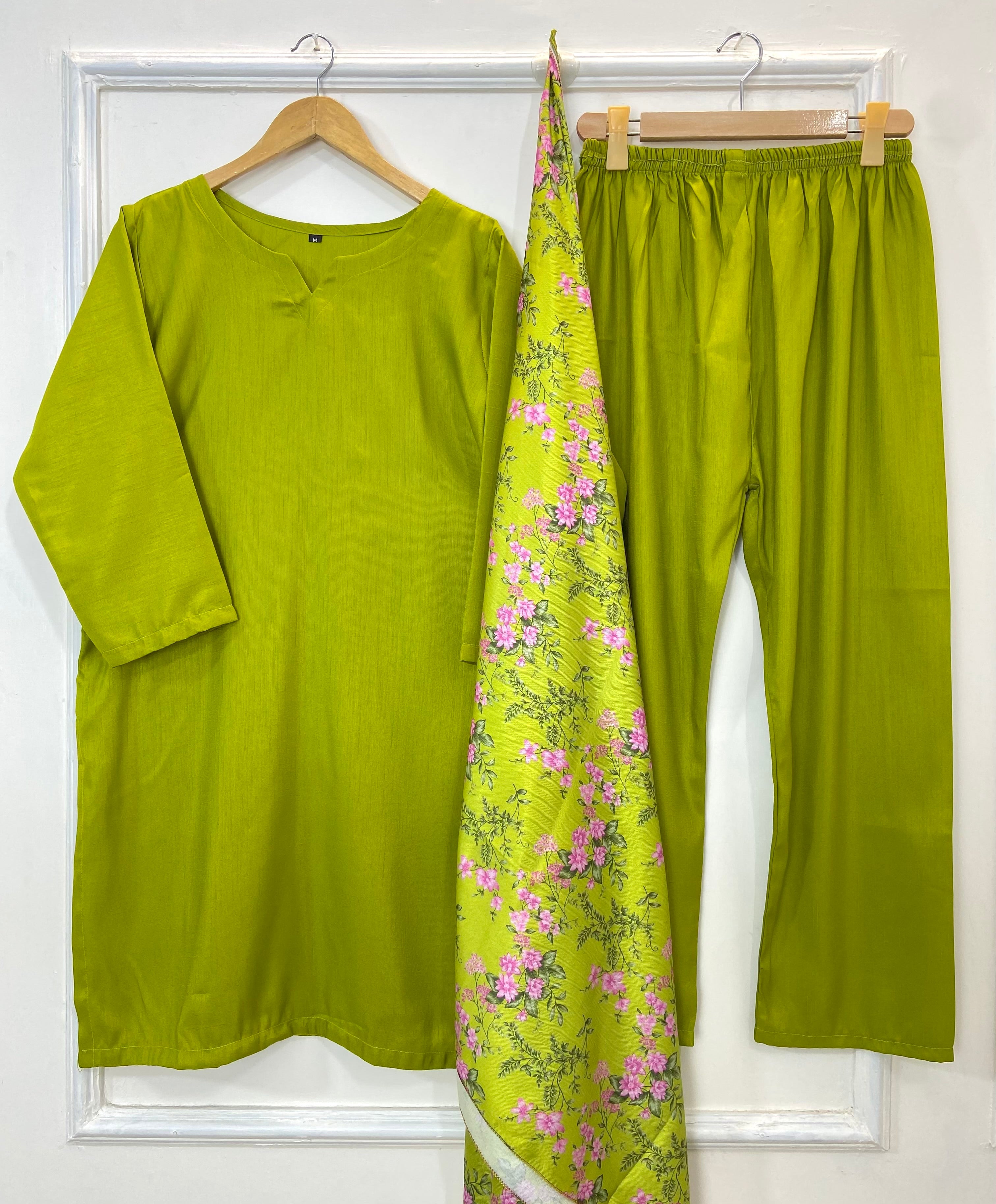Woolen Shawl Luxe 3PC (Raw Silk) D-168