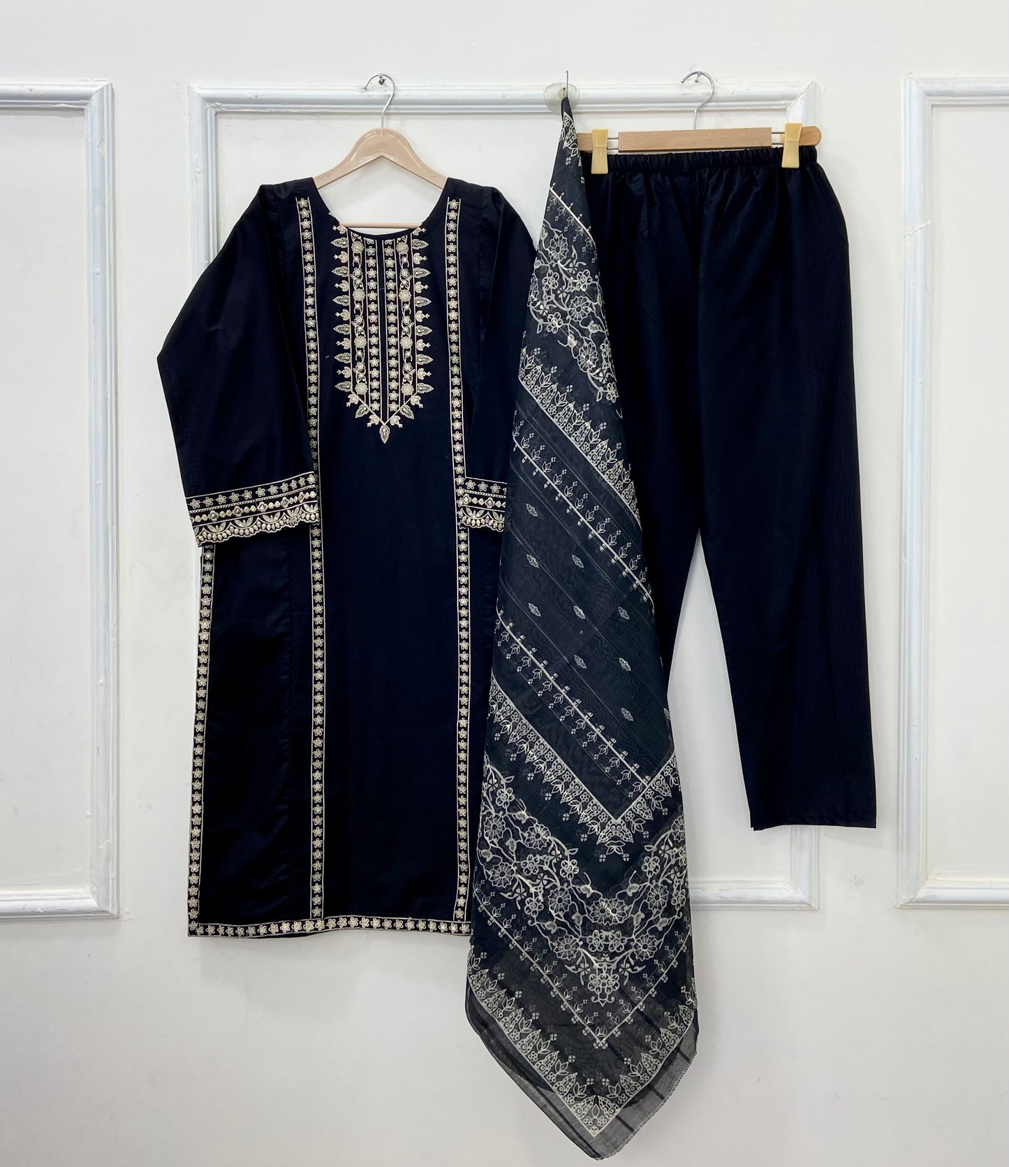 Eid Edit: Embroidered 3PC (Premium Cotton) D-449