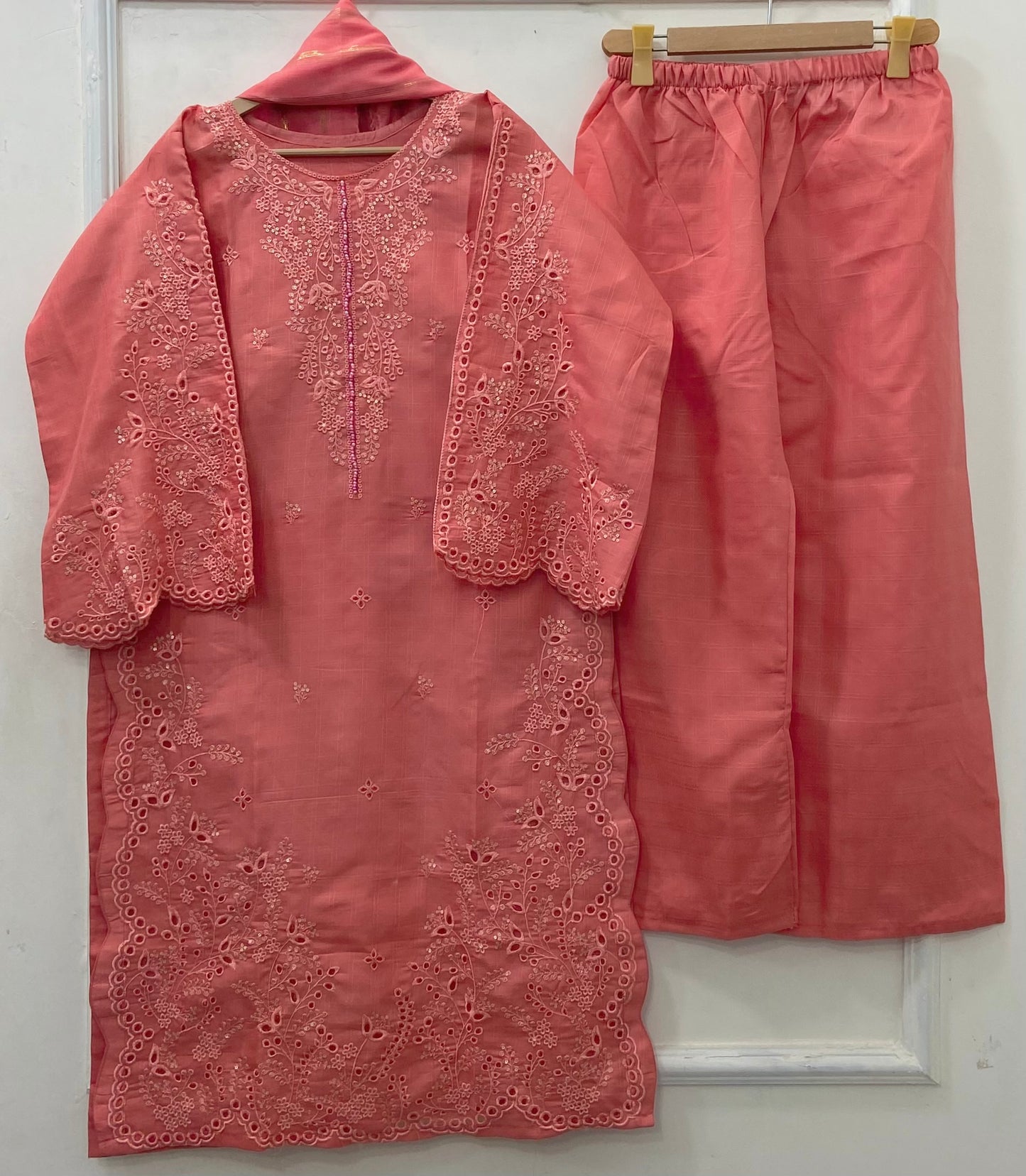 Noori Chicken Kari | 3PC Doria Cotton D-549