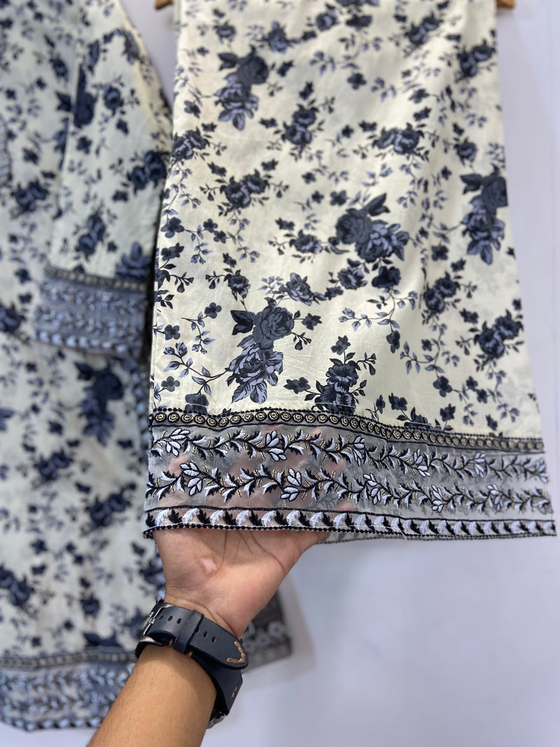 Luxury Embroidered 3PC (Premium Lawn) D-12