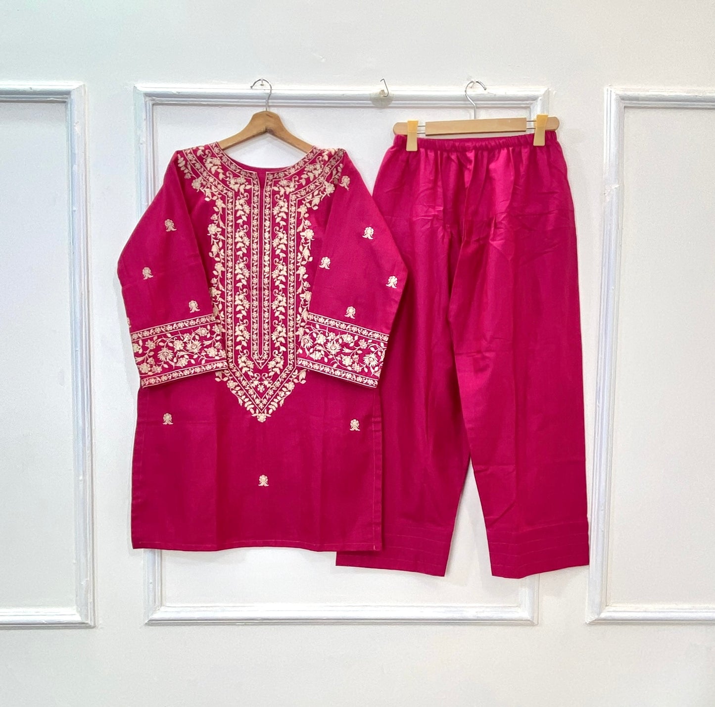 Farshi Finesse 2PC (Hot Seller) (Khaddar) D-179