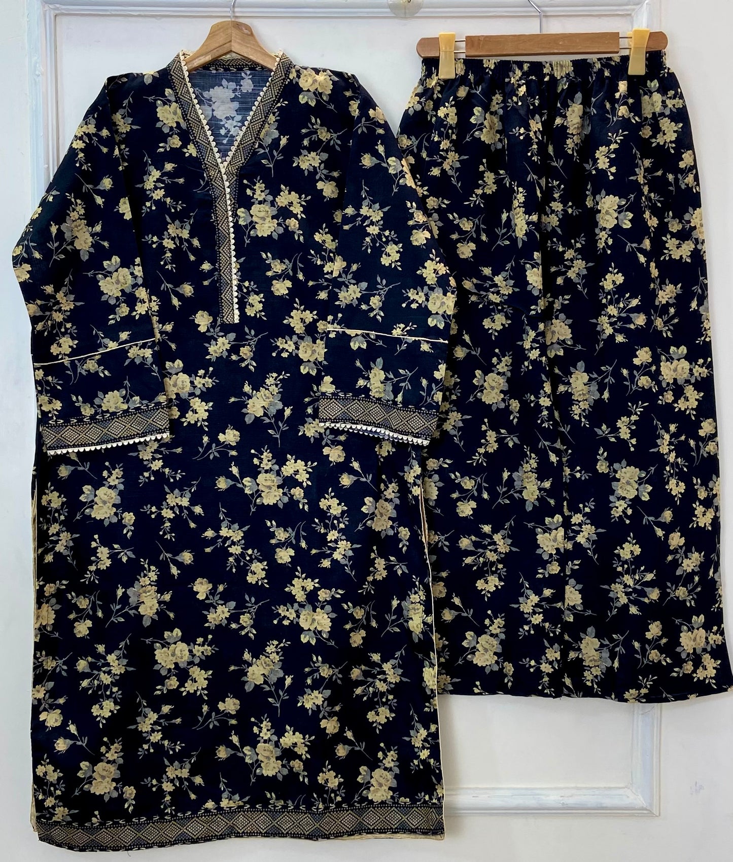 Long-Length Lovelies 2PC (Khaddar) D-302