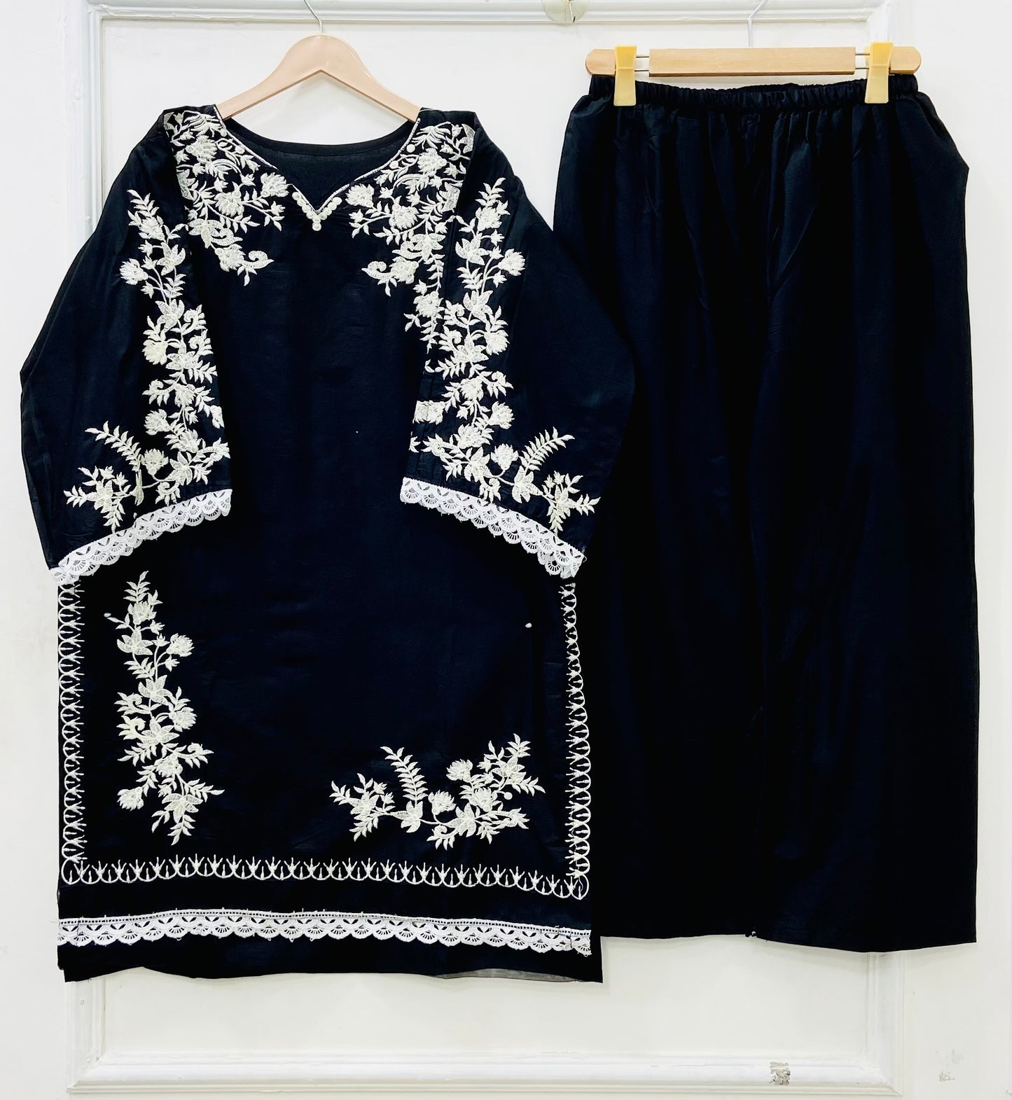Article no:D-685 | Cotton Lawn Two Piece