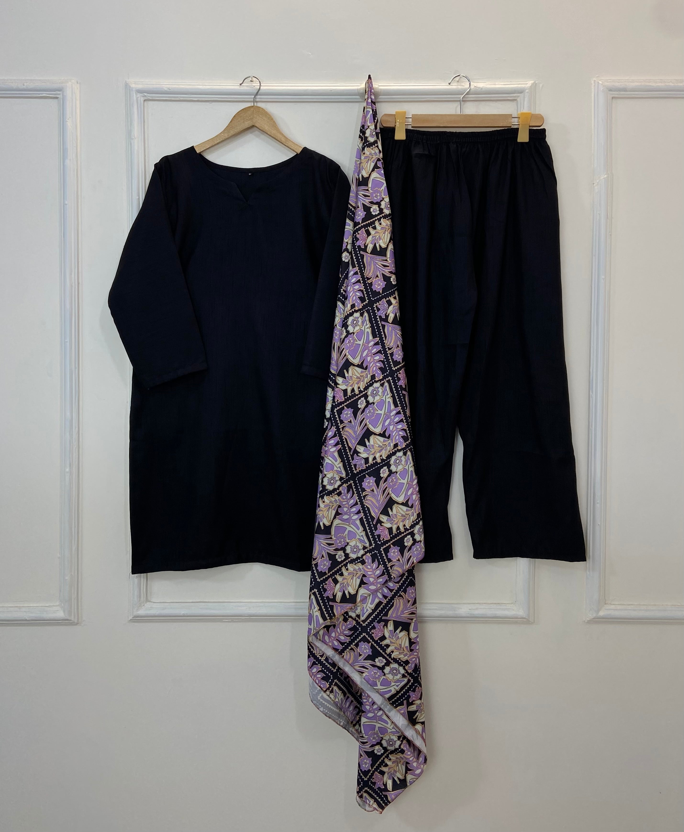 Woolen Shawl Luxe 3PC (Raw Silk) D-168