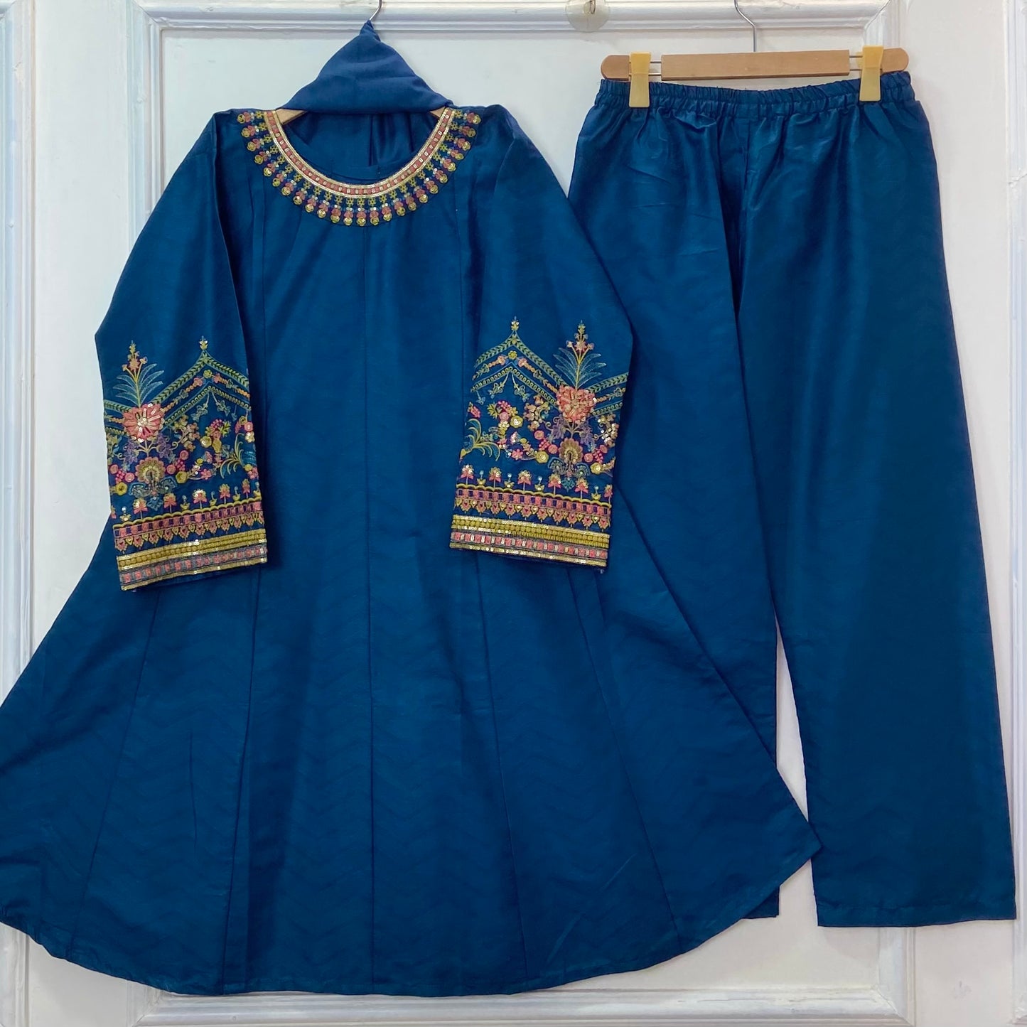 Wonder Embroidered Frock 3PC (Premium Cotton) D-272