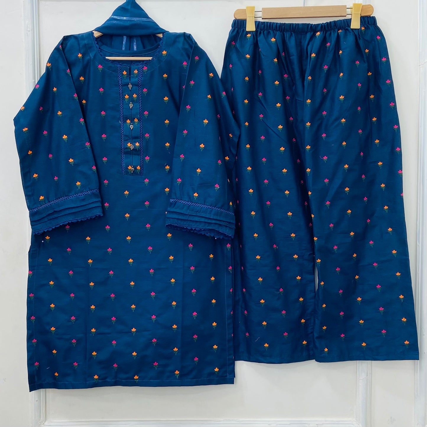 Tulip Embroidered 3PC (Premium Cotton) D-442