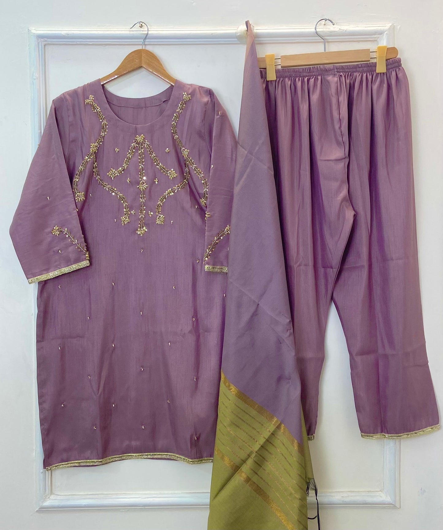 Royale Handcrafted Series: 3PC (Raw Silk) D-243