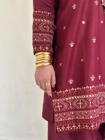 Noori Chicken Kari | D-471 Maroon