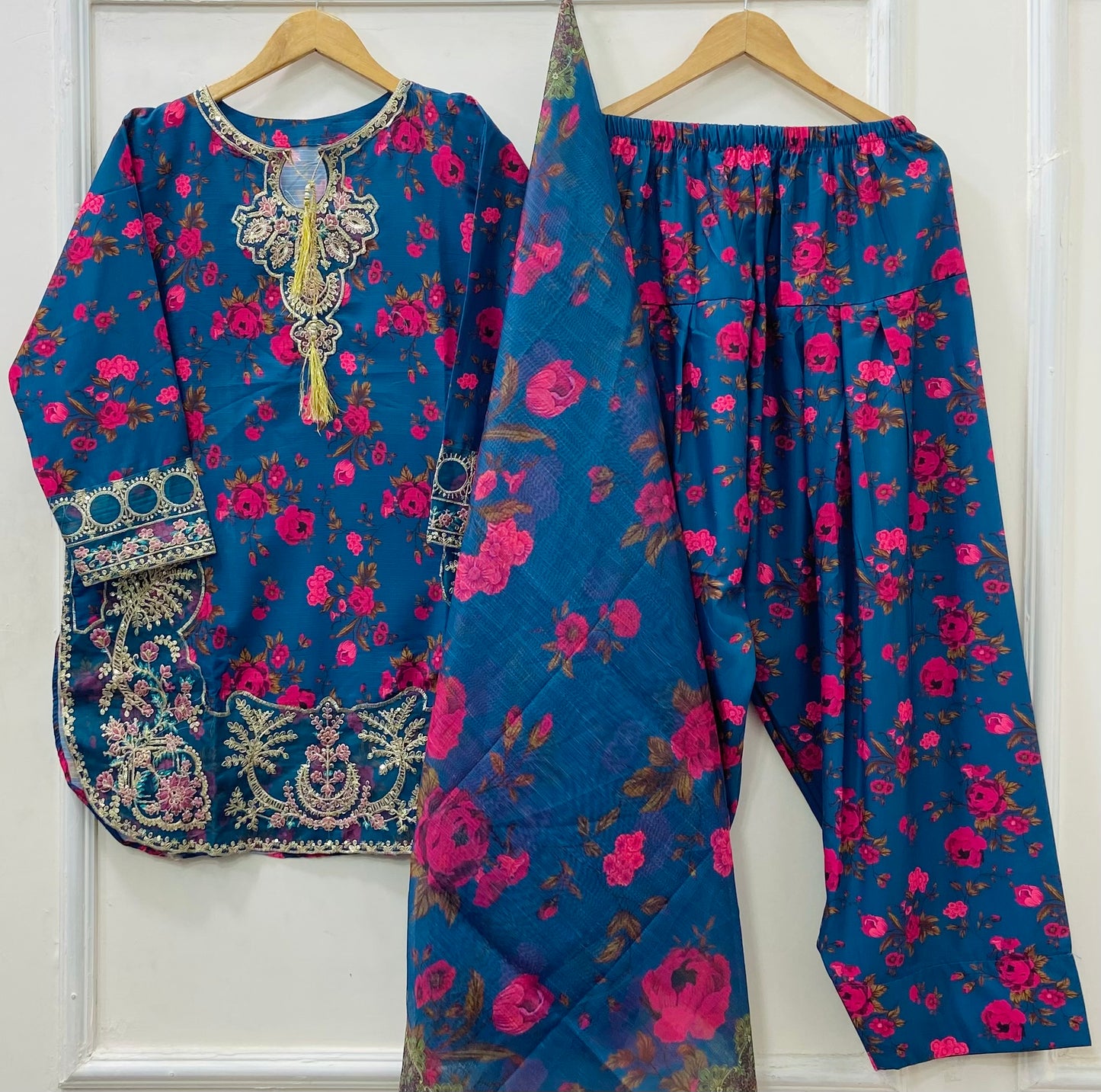 Eid Edit: 3PC (Bana Dora Silk) D-513