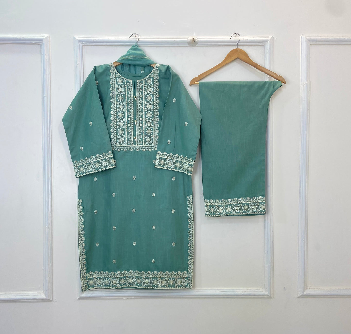 New Winter Edit: 3PC (Khaddar) (Best Selling) D-240