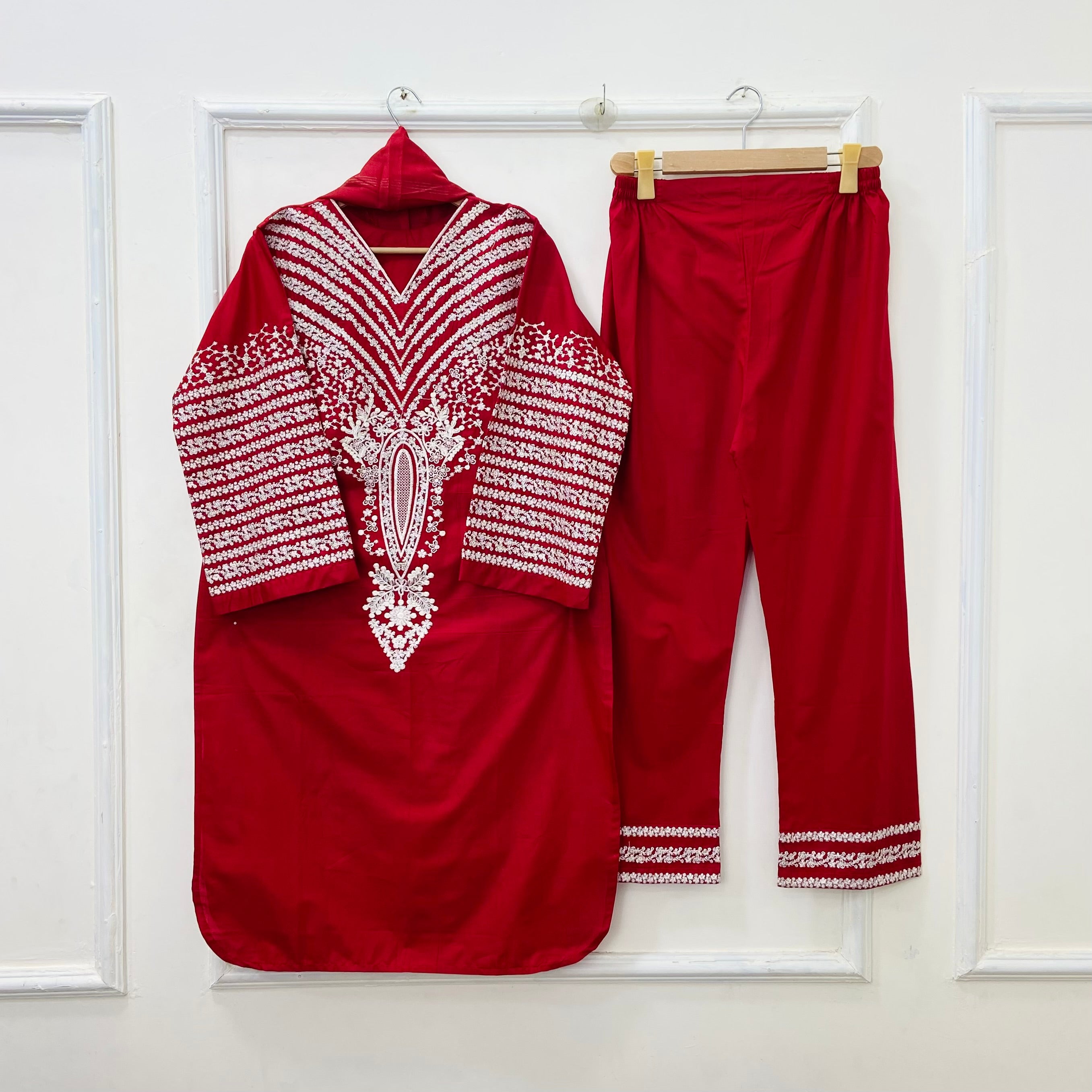 Taj Embroidered 3PC (Premium Cotton) D-430