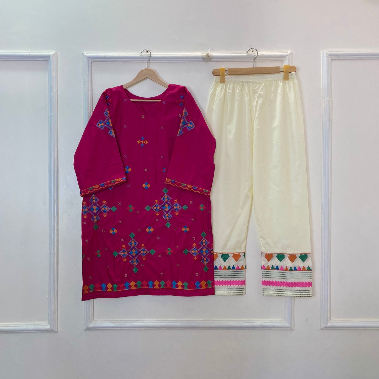 Strawberry Embroidered 2PC (Premium Cotton) D-348