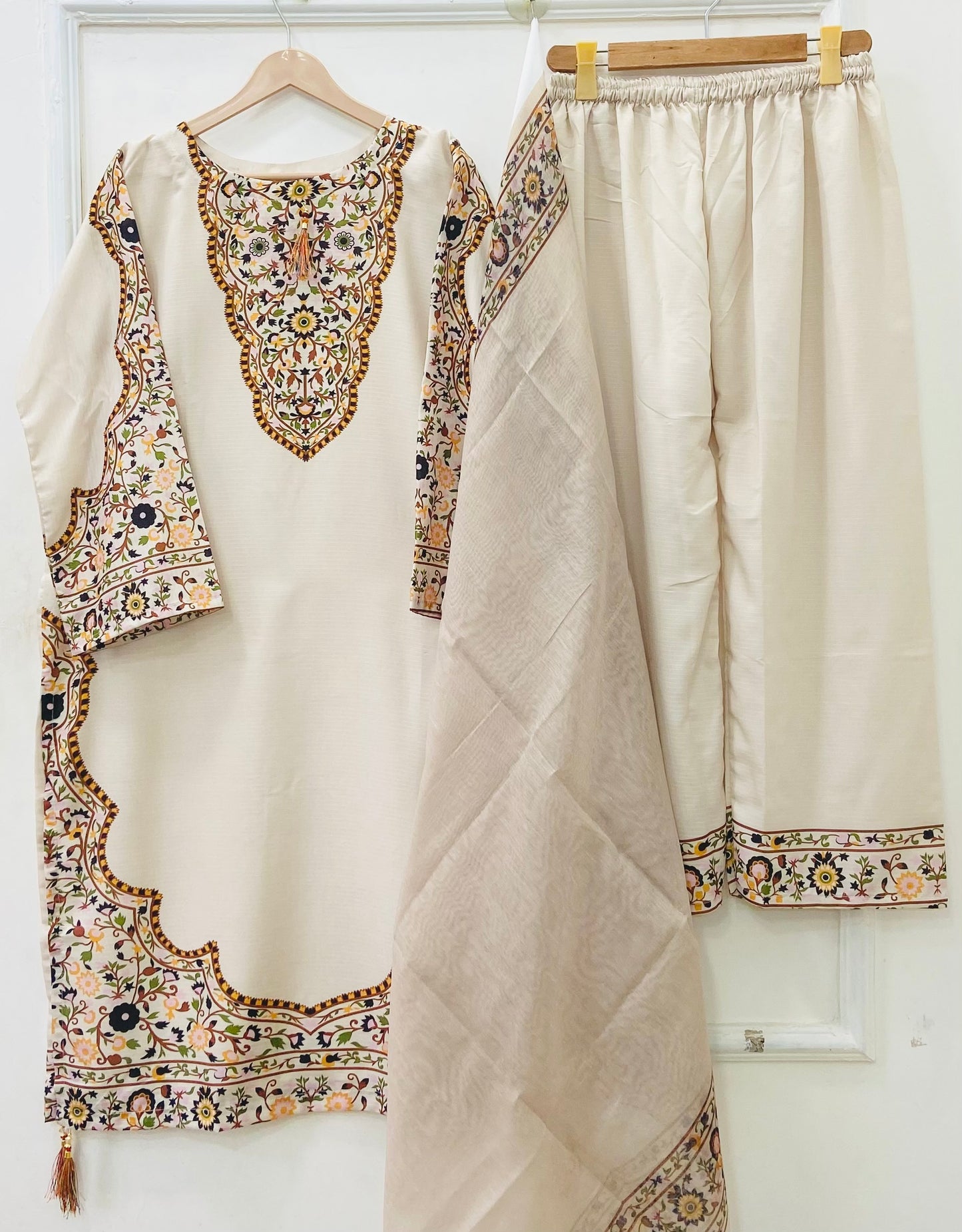 Article no: D-695