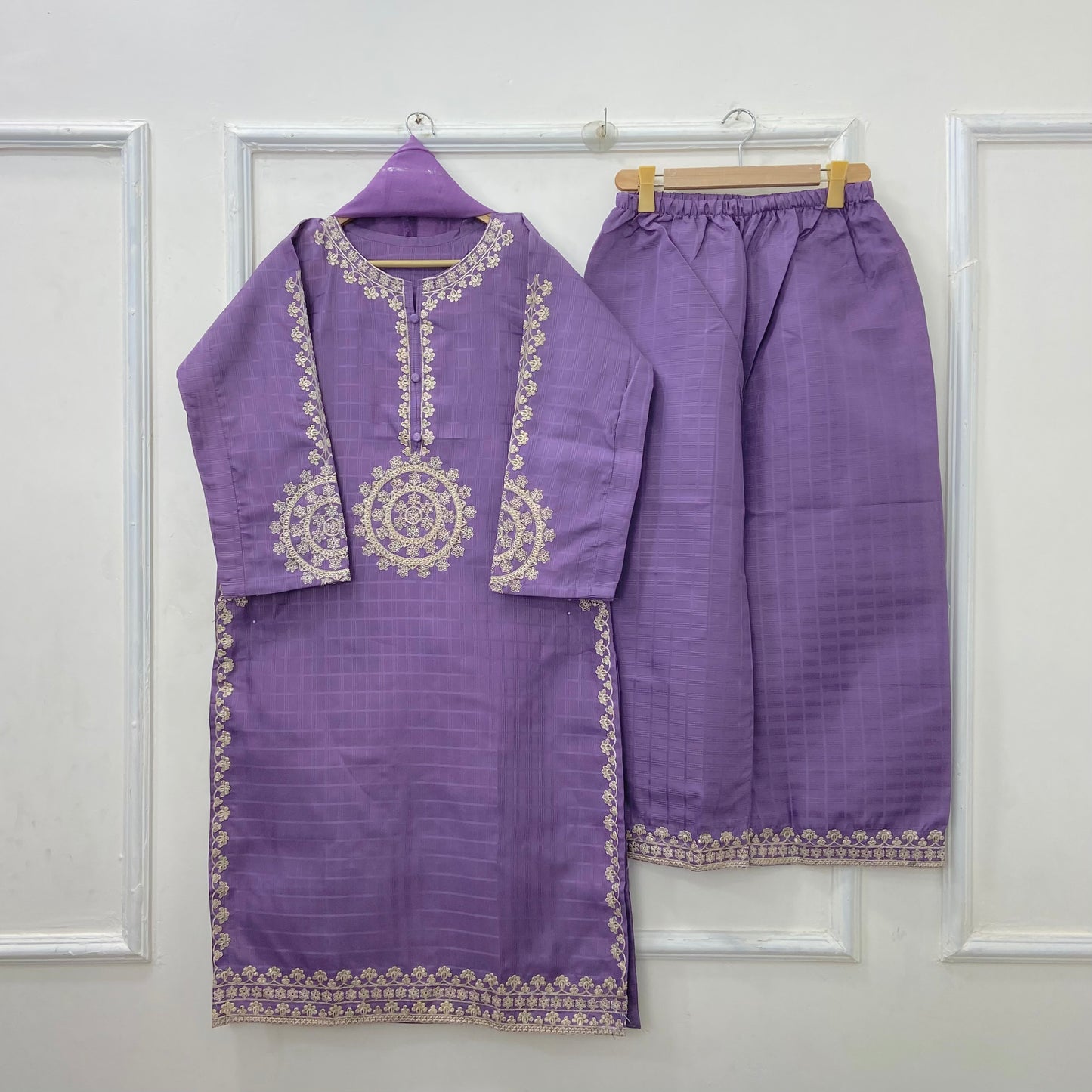 Long-Length Embroidered 3PC (Cotton) D-420