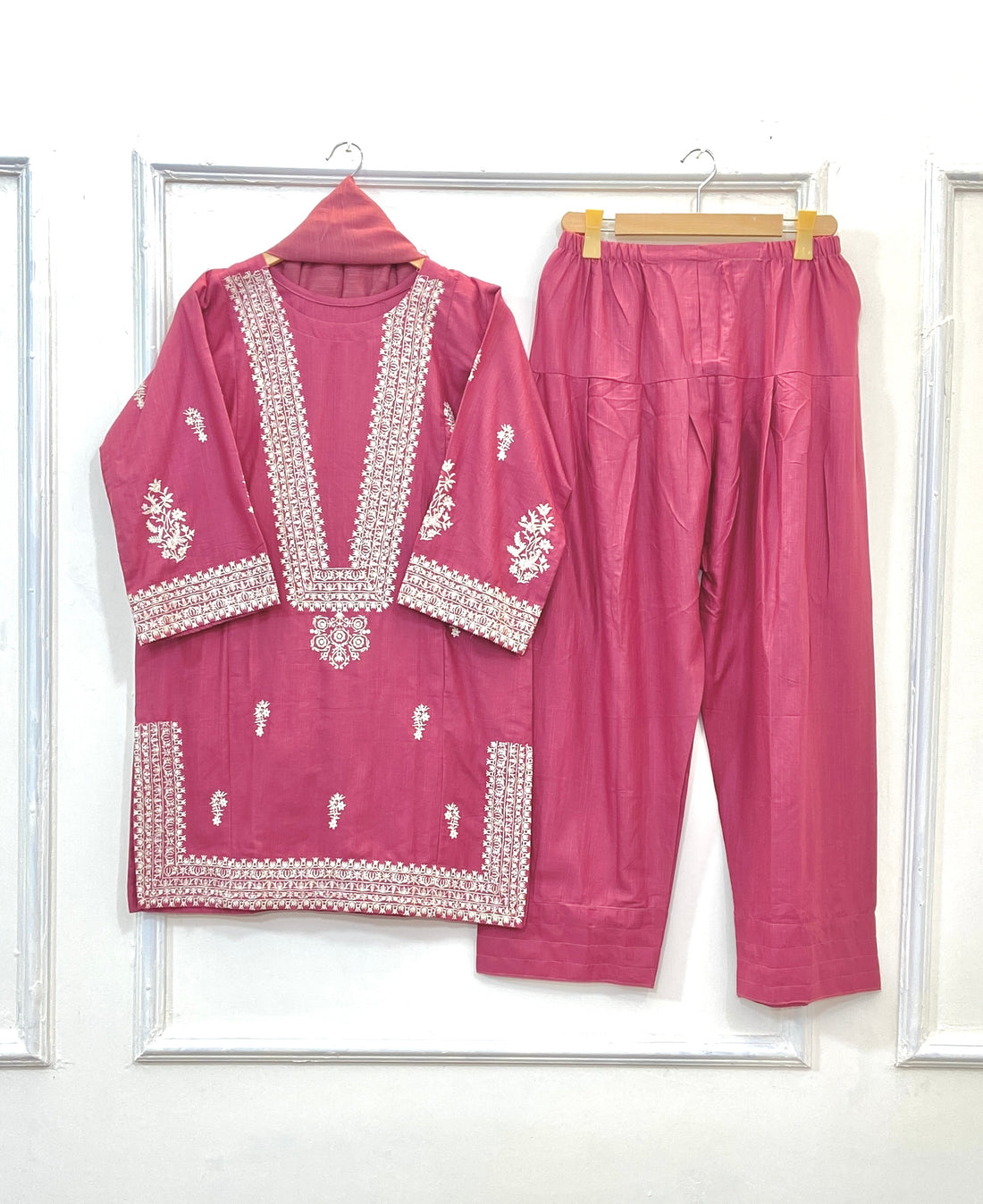 Embroidered Farshi 3PC (Khaddar) (Best Seller) D-155