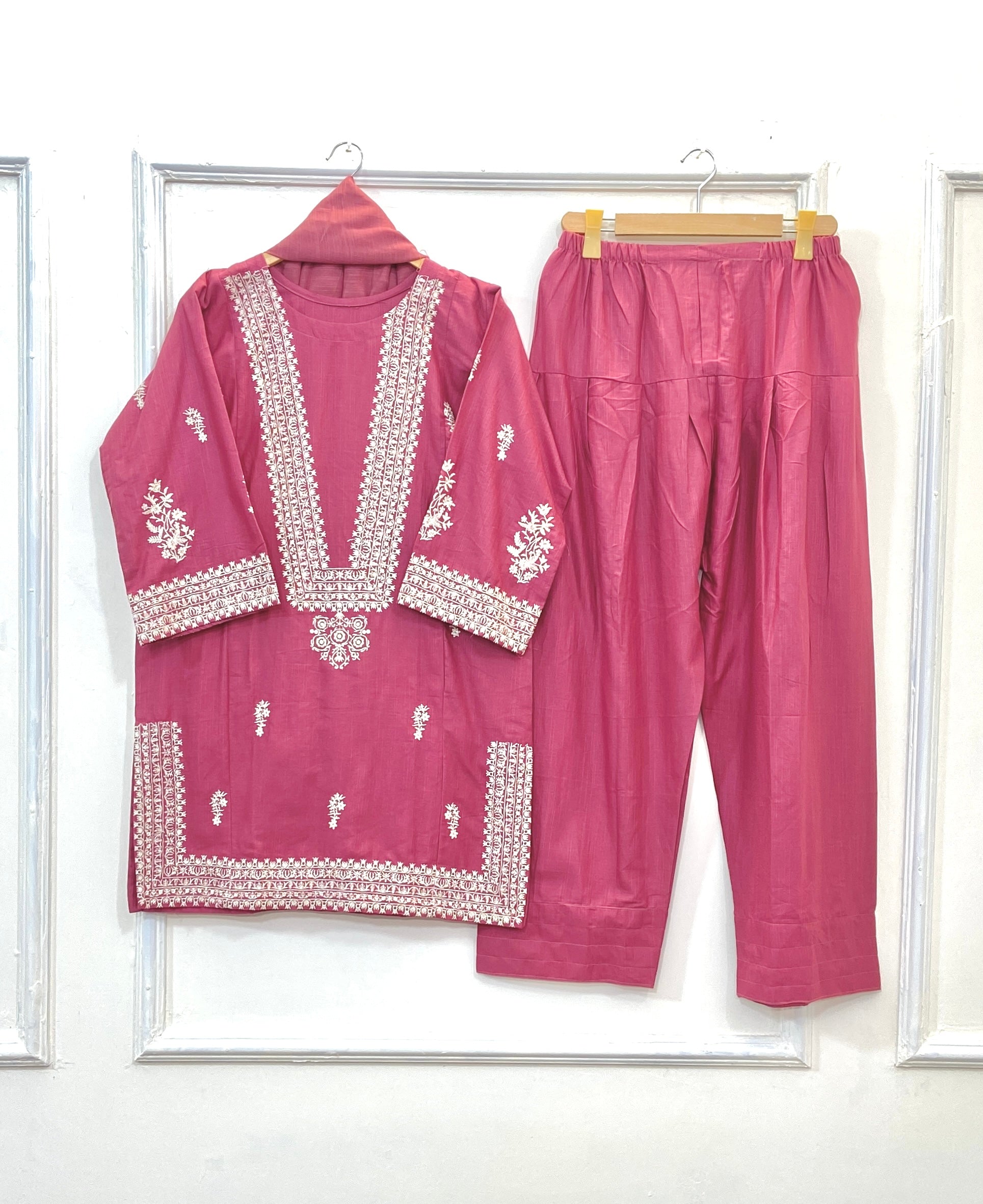 Embroidered Farshi 3PC (Khaddar) (Best Seller) D-155