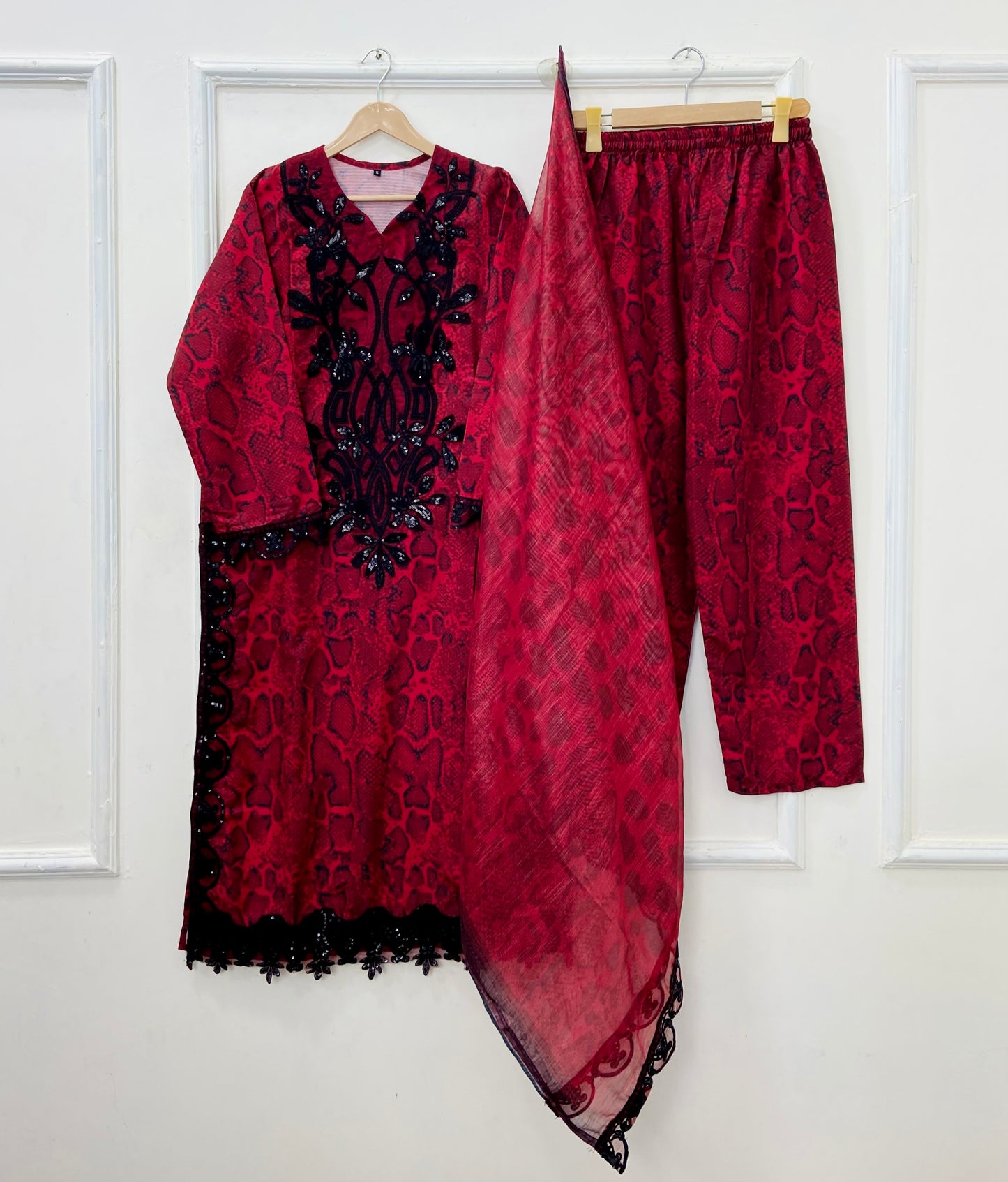 Cobra Embroidered 3PC (Bana Dora Cotton) D-461