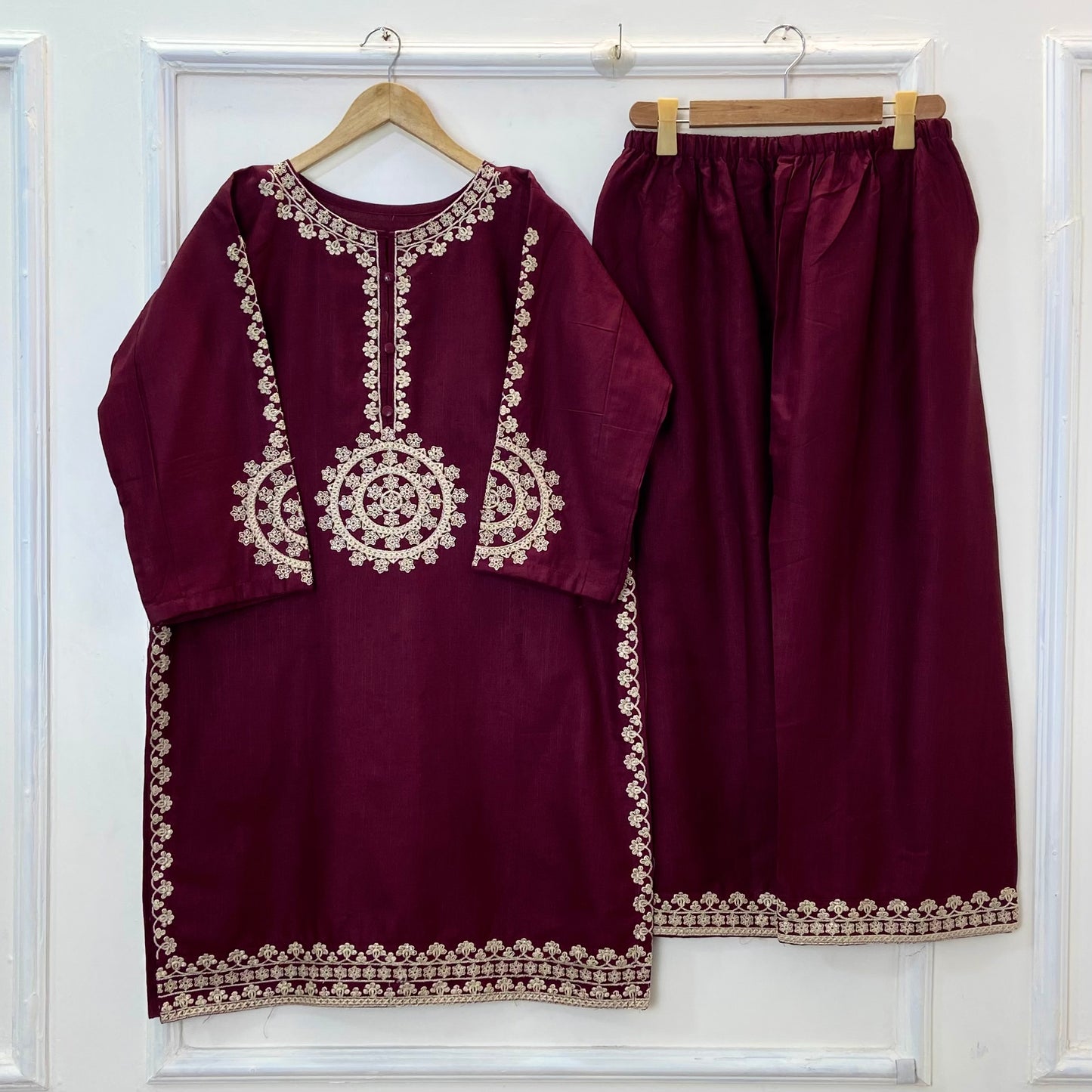 Embroidered Glamour 2PC (Khaddar) D-271