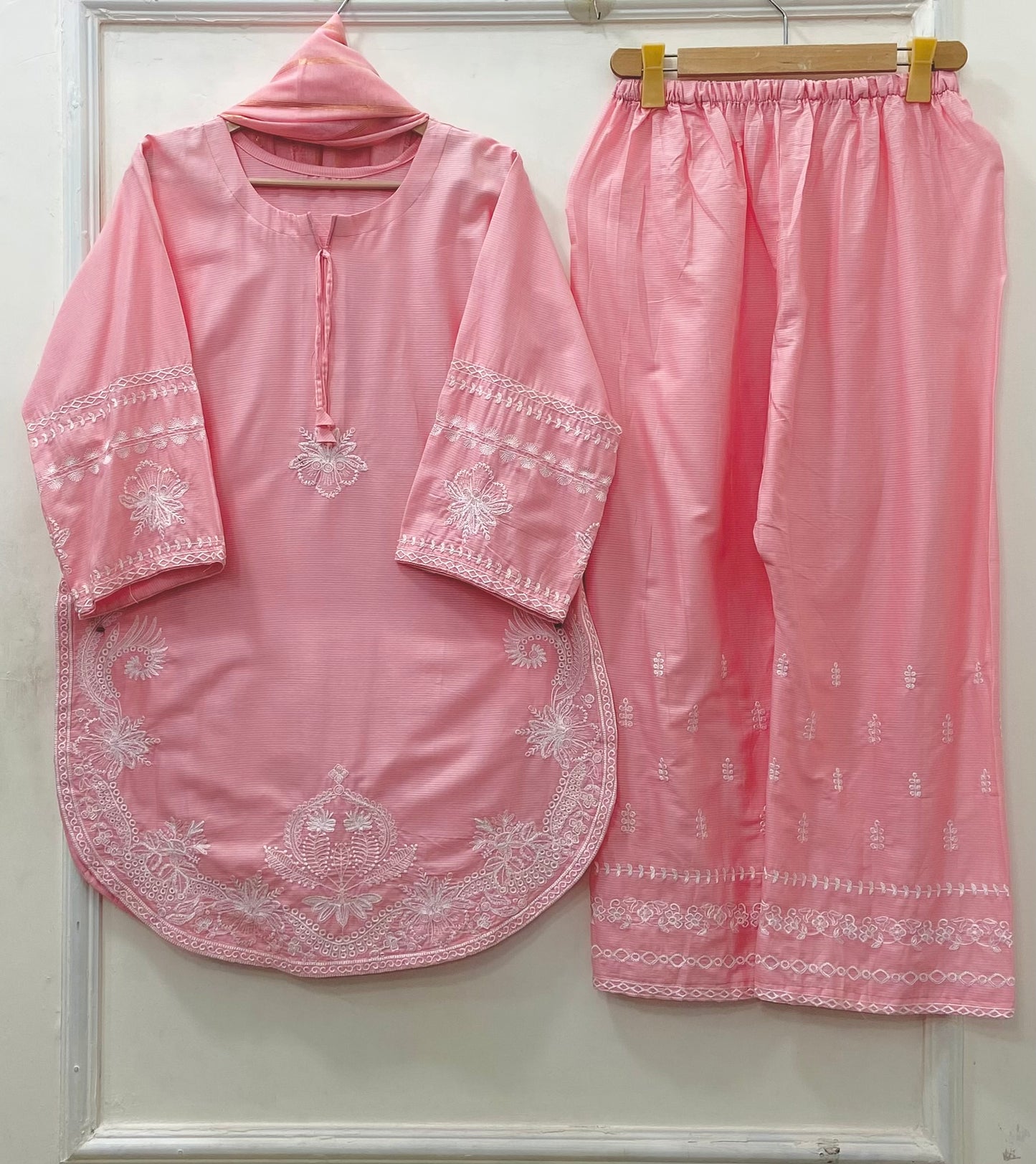 Bella | 3PC Lawn Cotton D-650
