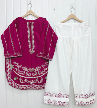 Article no: D-715 Premium Cotton Lawn 2| piece
