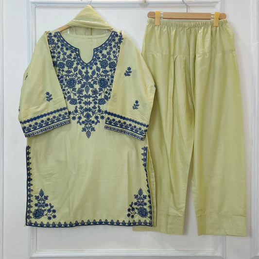Floral Bunch Embroidered 3PC (Premium Cotton) D-371