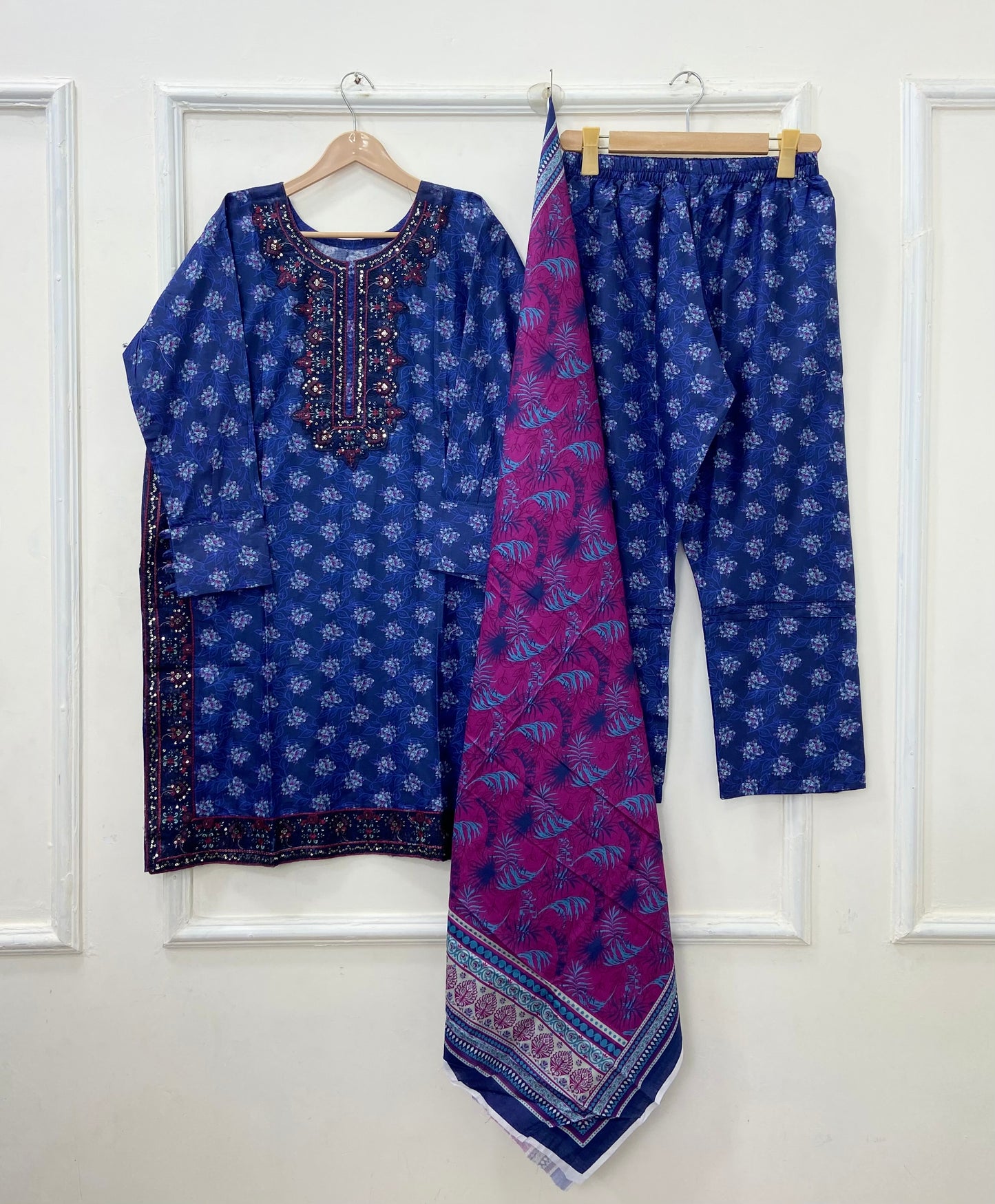 Lawn Series: 3PC (With Lawn Dupatta) D-524
