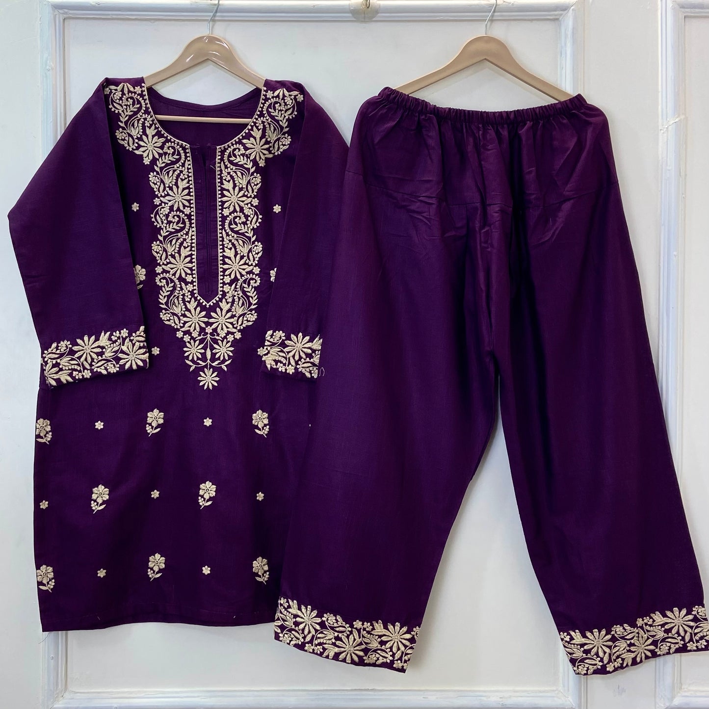 Embroidered Farshi Style 2PC 
(Khaddar) D-267
