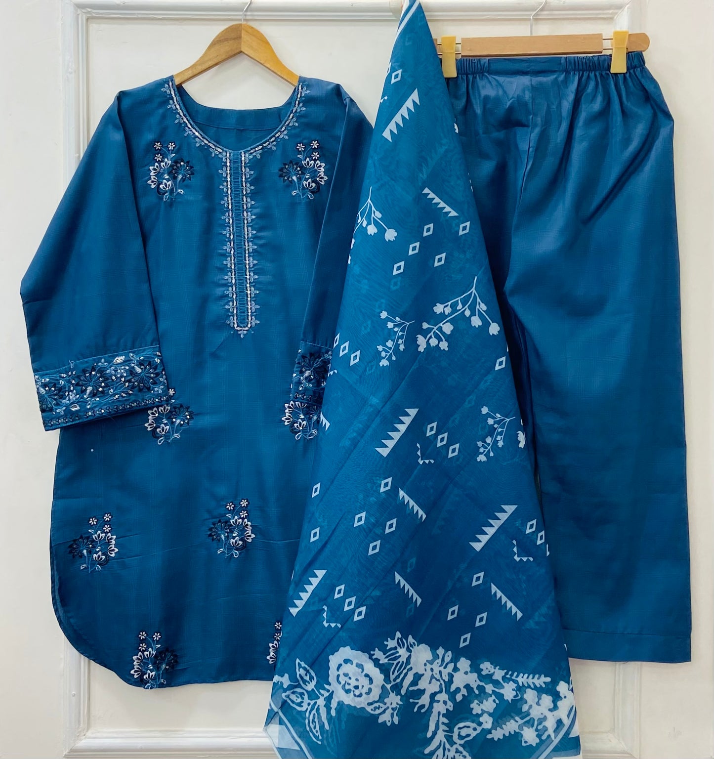 Aurora Embroidered 3PC (Premium Cotton) D-387