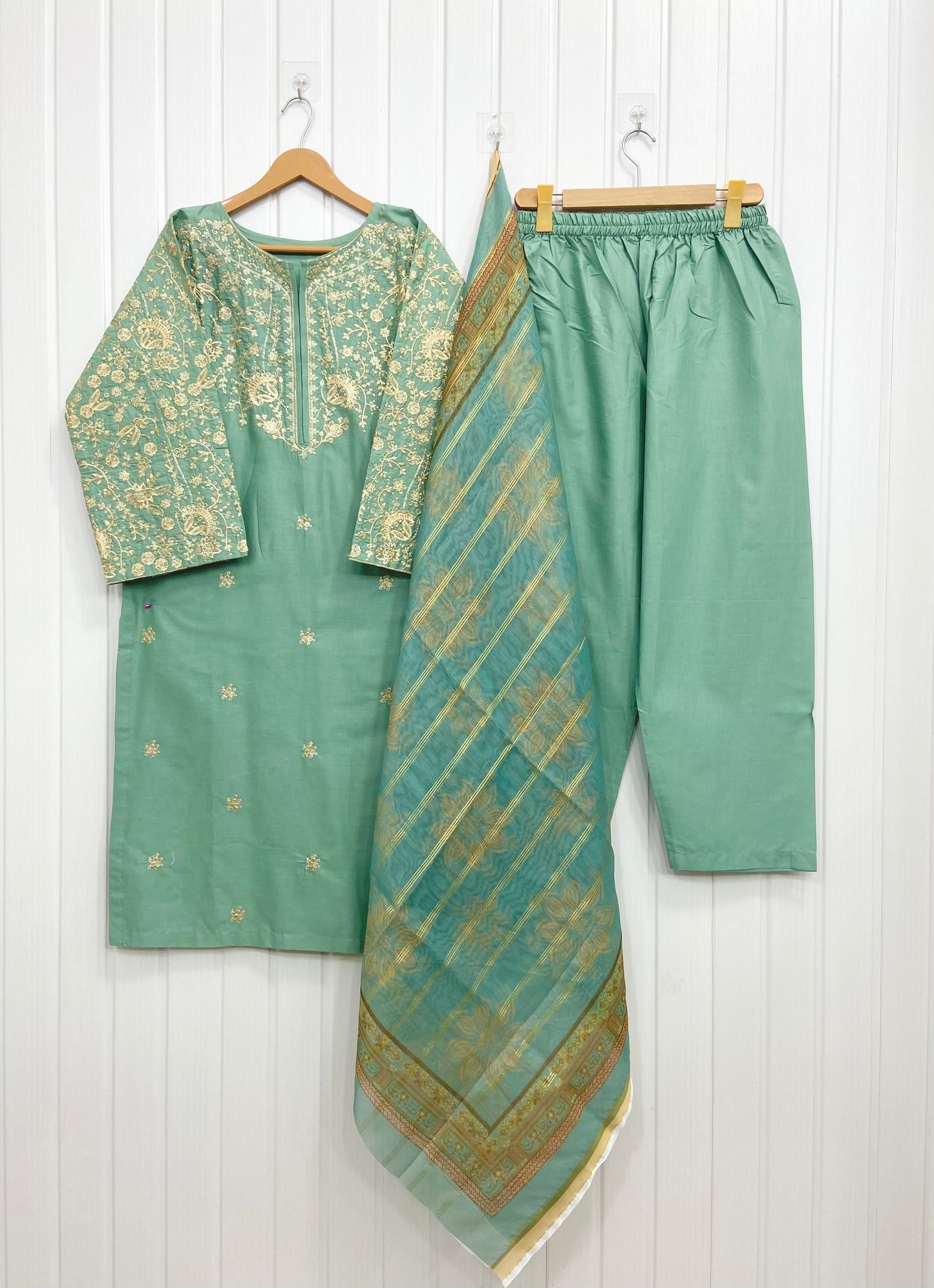 Article No: D-869