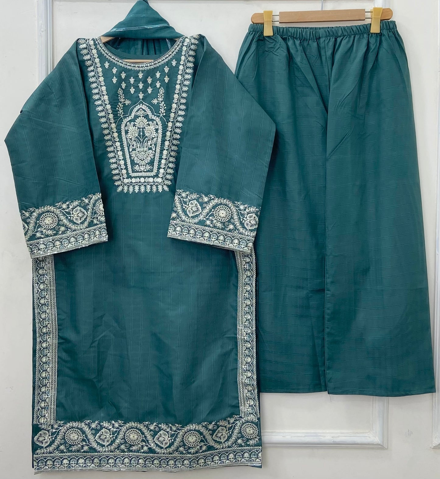 Eid Edit: Embroidered 3PC (Premium Cotton) D-450