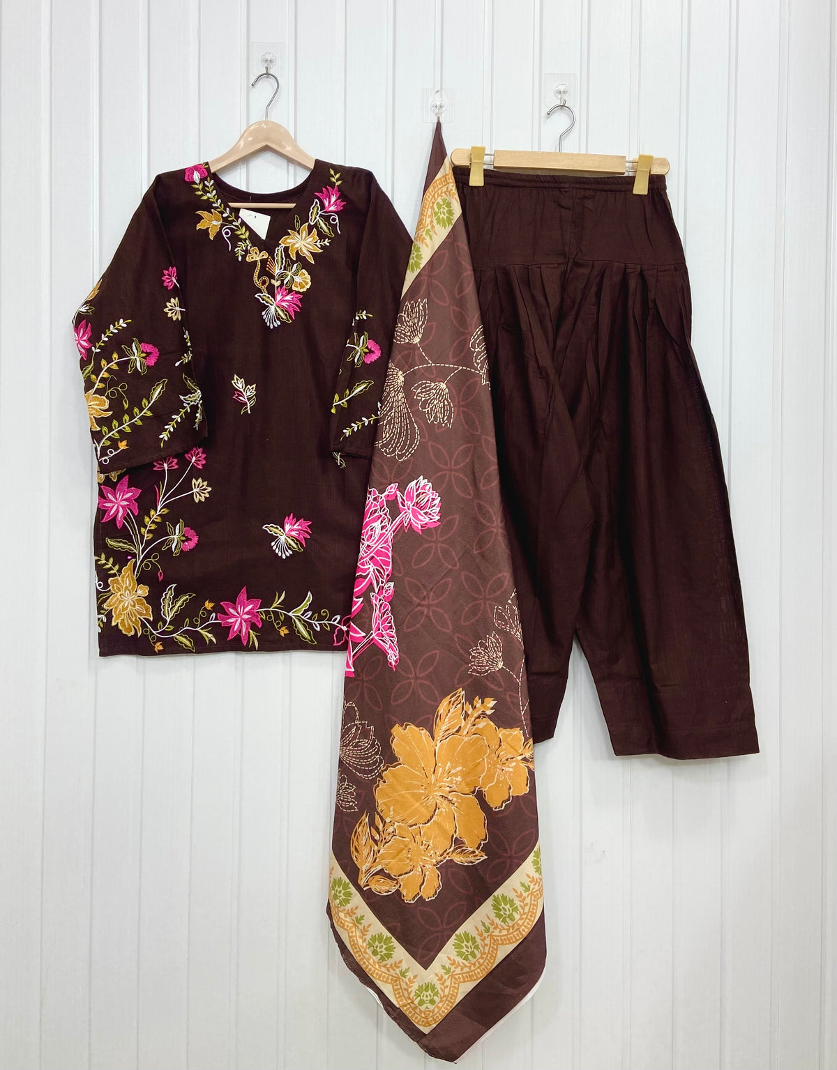 Article No: D-1145 Khaddar