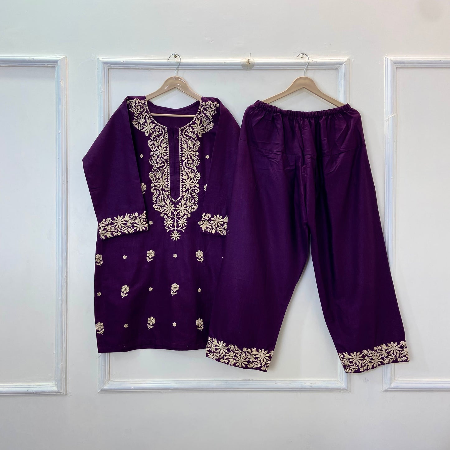 Embroidered Farshi Style 2PC 
(Khaddar) D-267