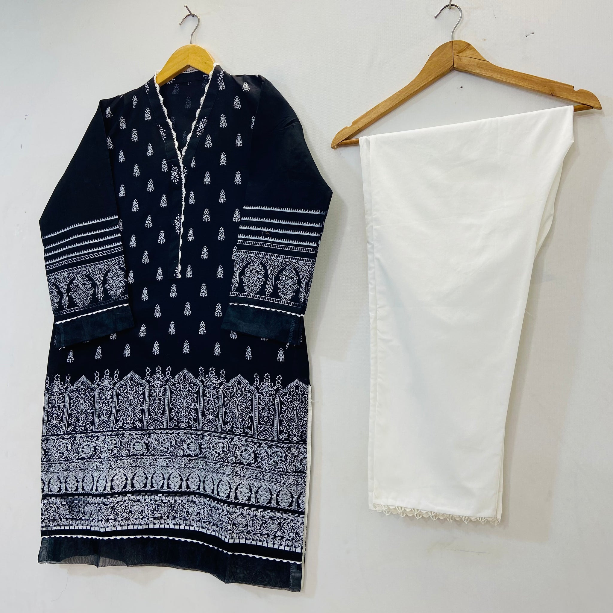Bareeze Lawn 2PC D-46
