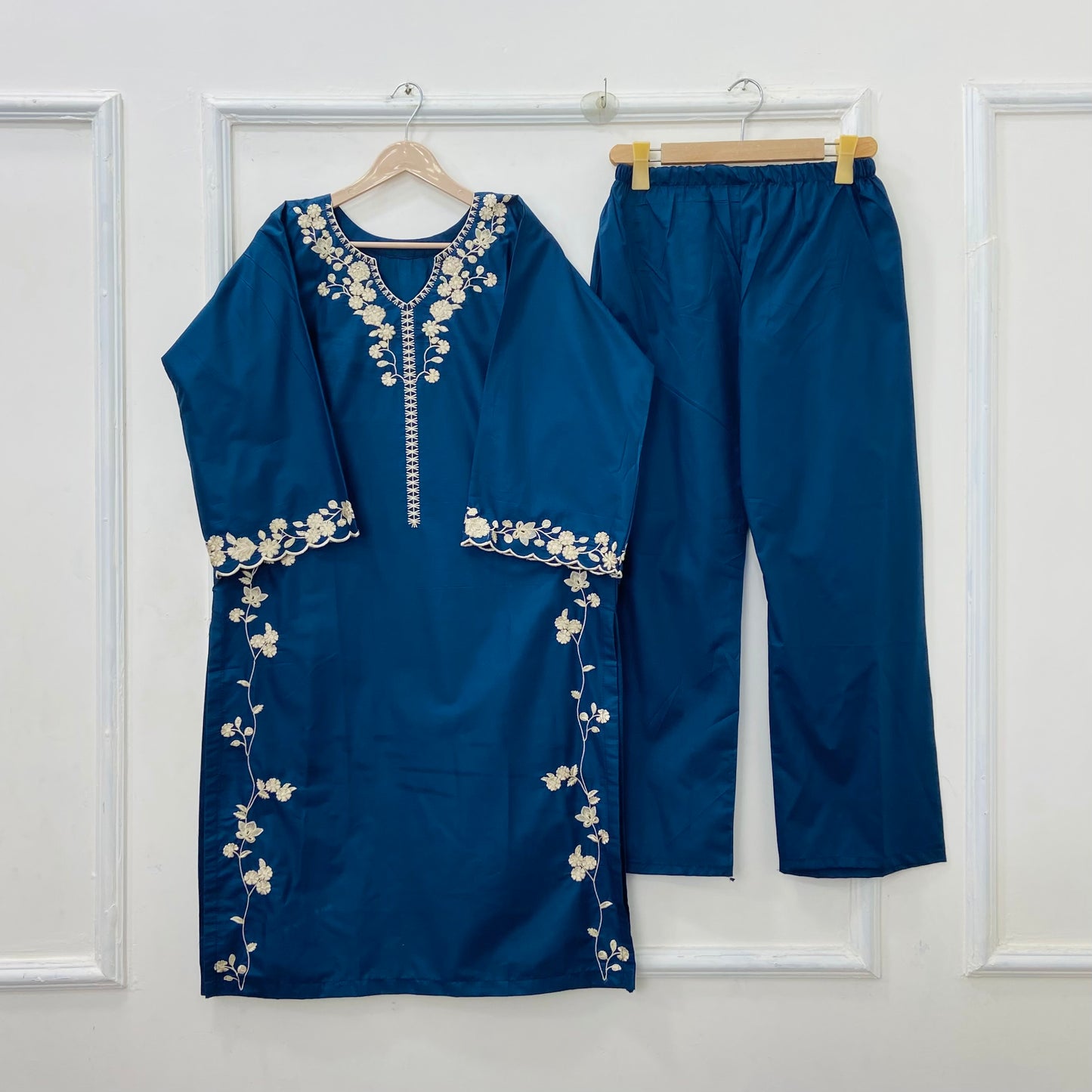 Floral Bail Embroidered 2PC (Premium Cotton) D-459