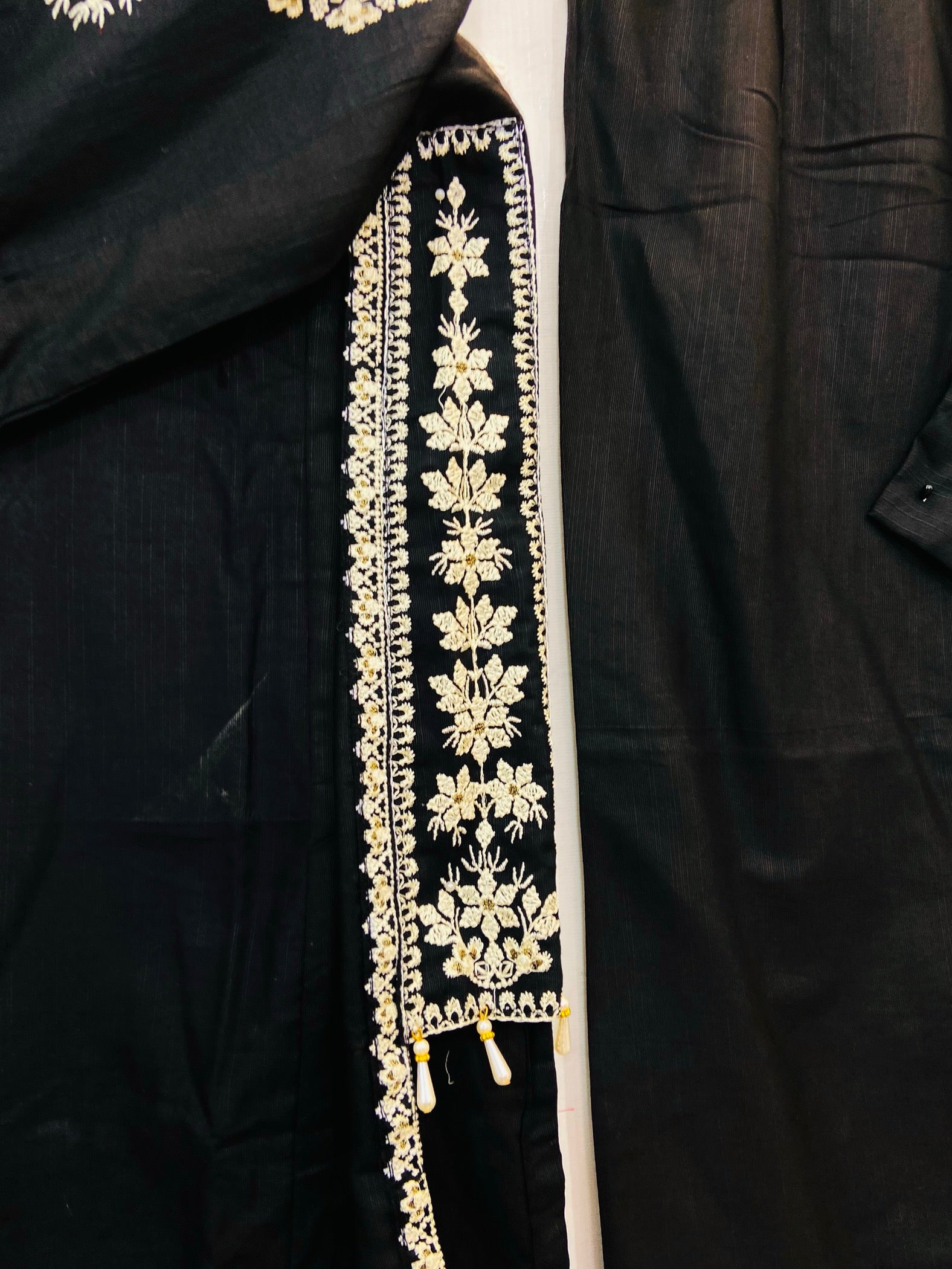 Dreamy Front Back Embroidered 2PC (Best Seller) (Khaddar) D-143