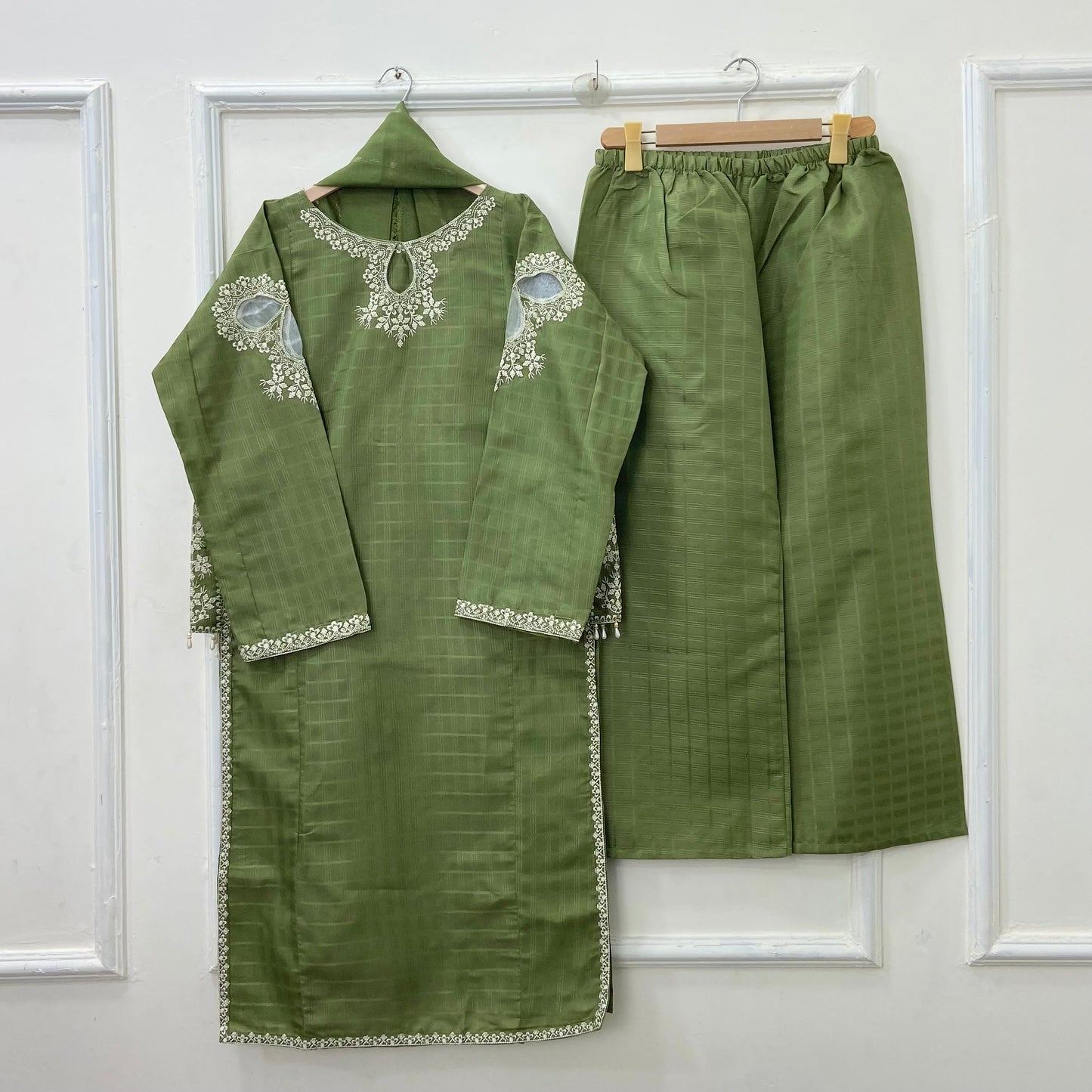 Front-Back Embroidered 3PC (Premium Cotton) D-432