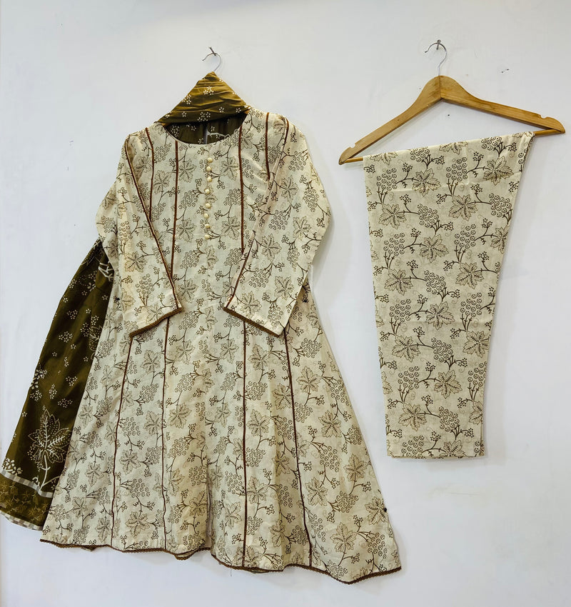 Umbrella Frocks 3PC (Lawn) D-52