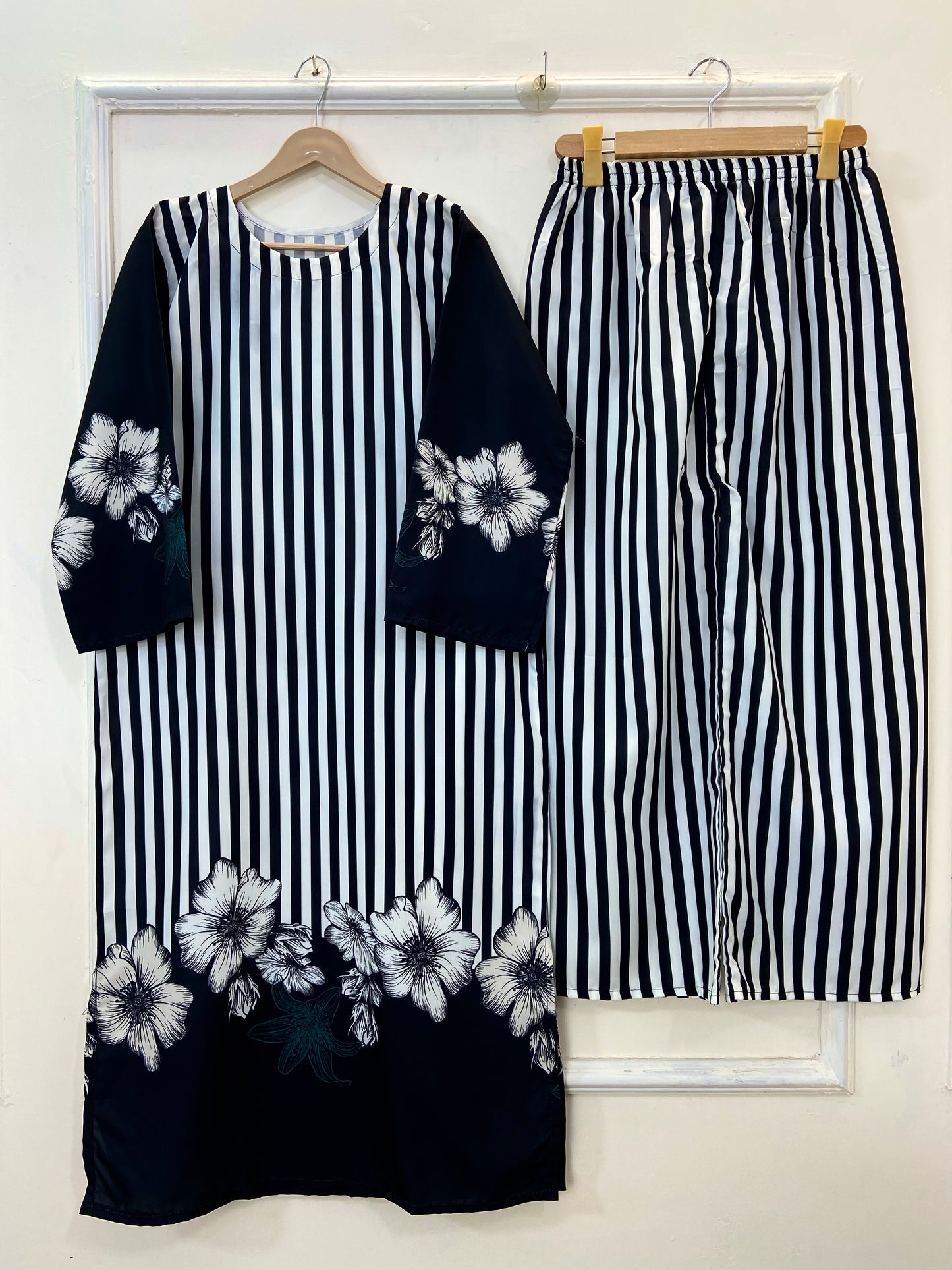 Black Swan Co-Ord Set 2PC (Swiss Silk) D-205