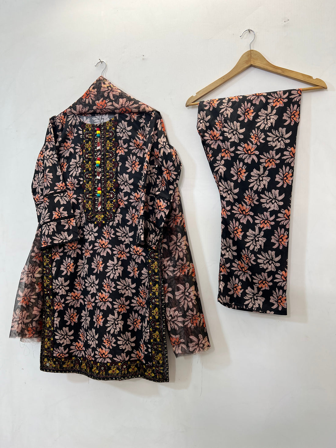 Embroidered 3PC Lawn 02-Black