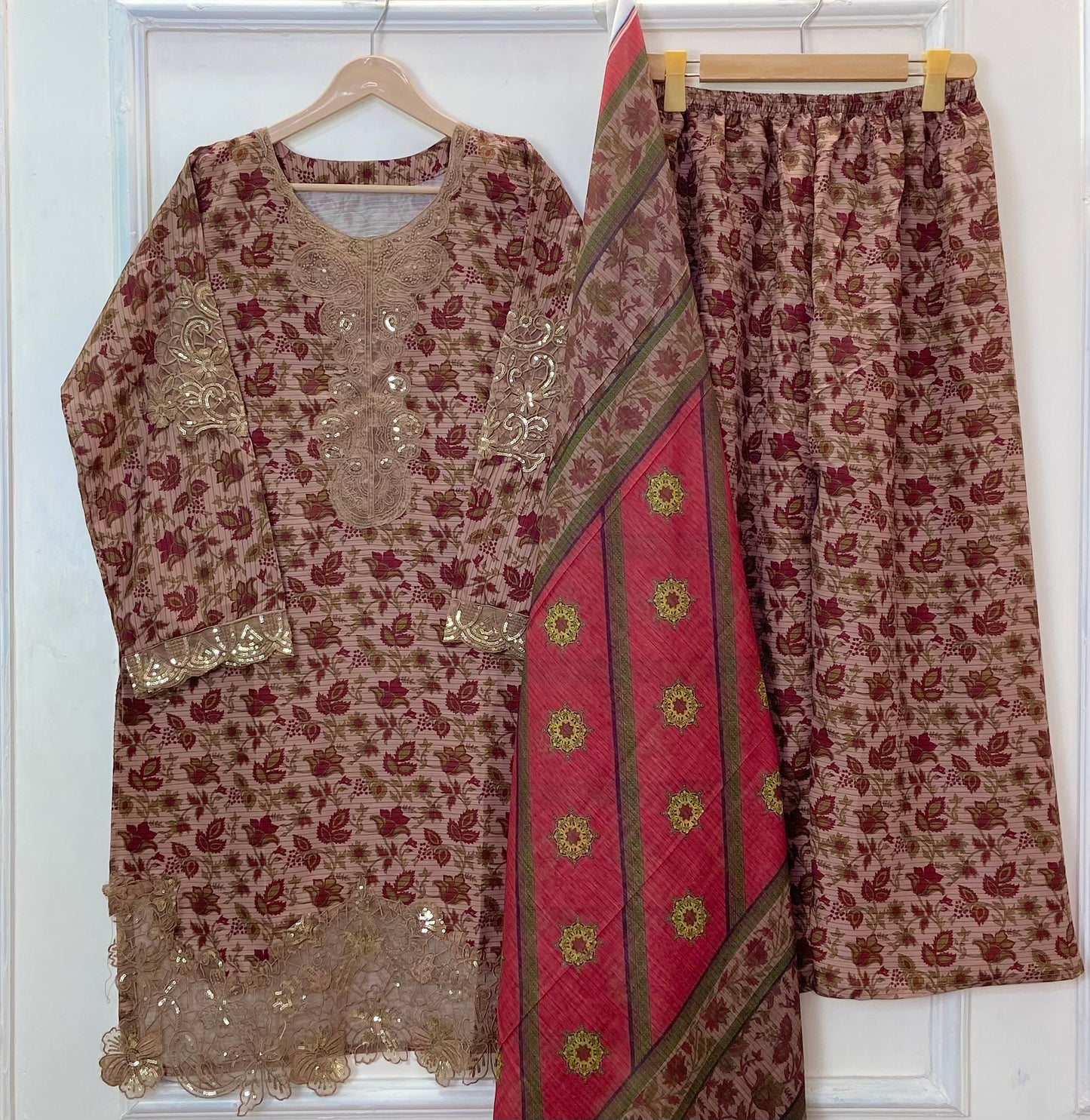 Sparkle Embroidered Beauty 3PC (Bana Dora) D-349