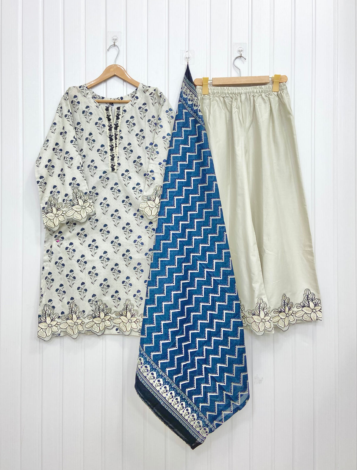 Article No: D-1012 Lawn