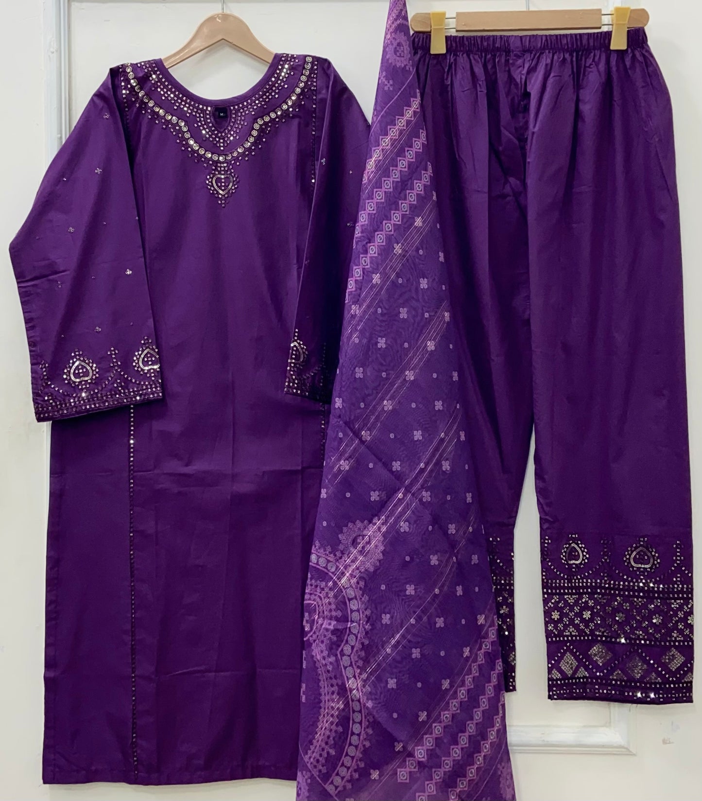 Guluna Formals | 3PC Lawn Cotton D-572