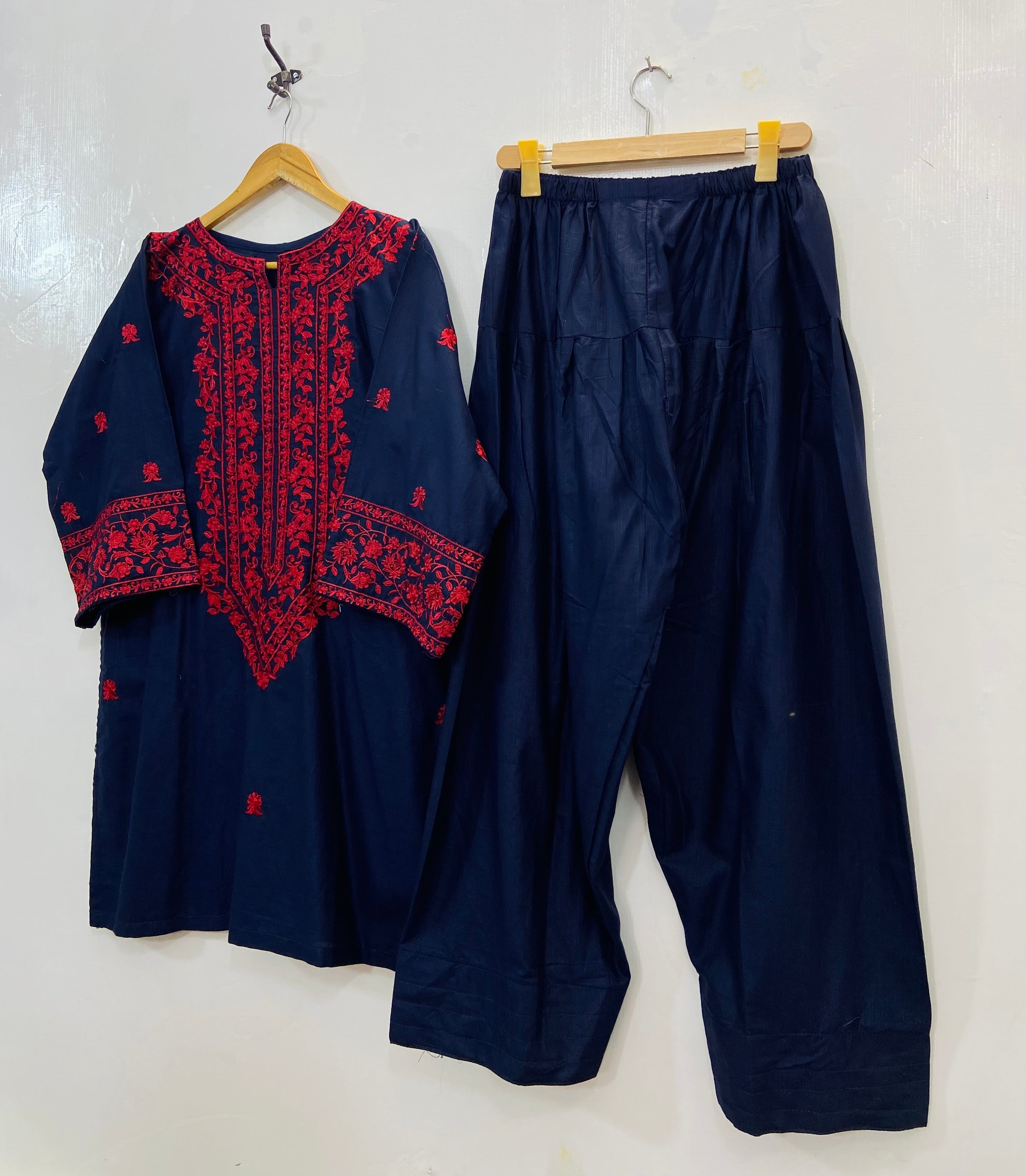 Farshi Finesse 2PC (Khaddar) D-148