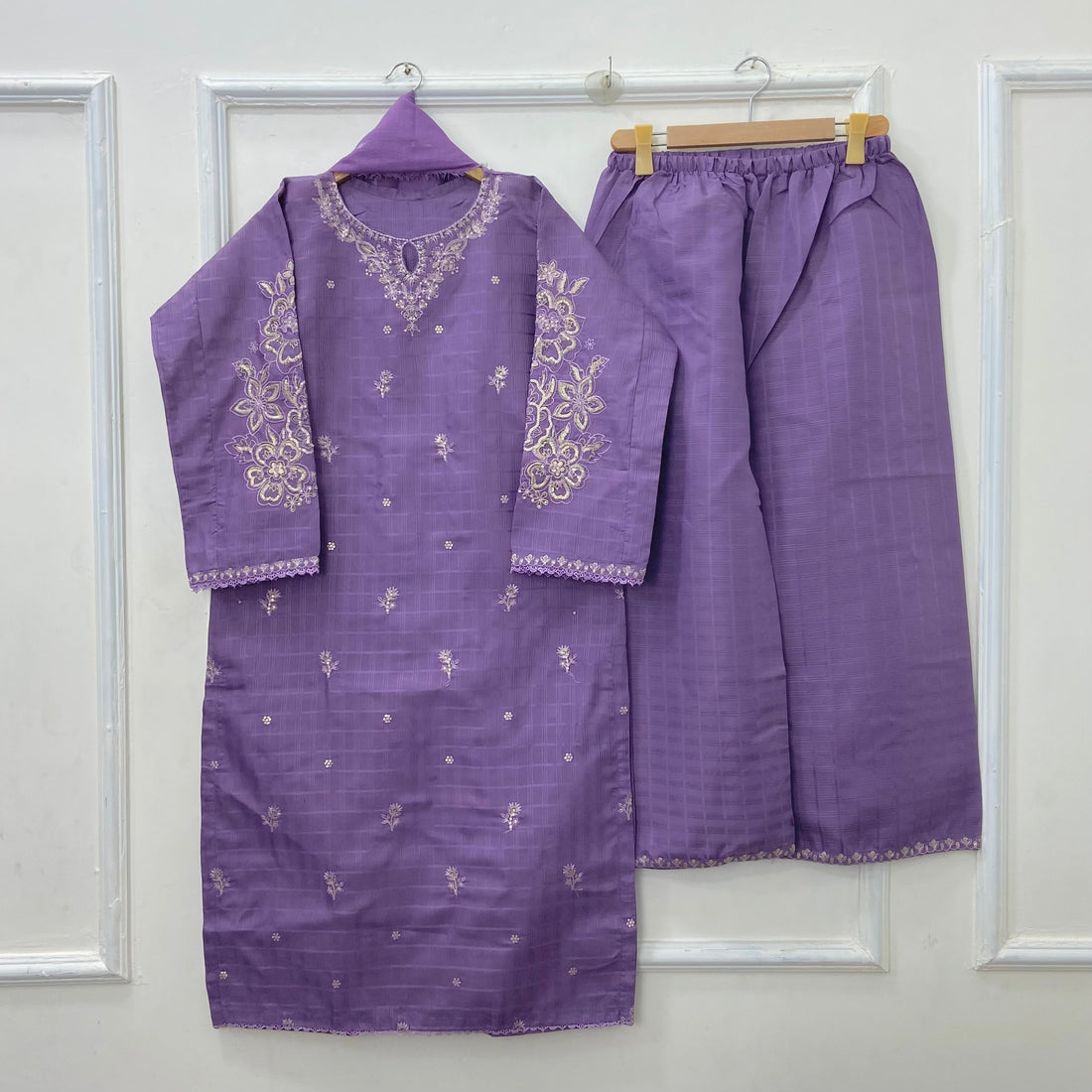 Eid Edit: Embroidered 3PC (Premium Cotton) D-440