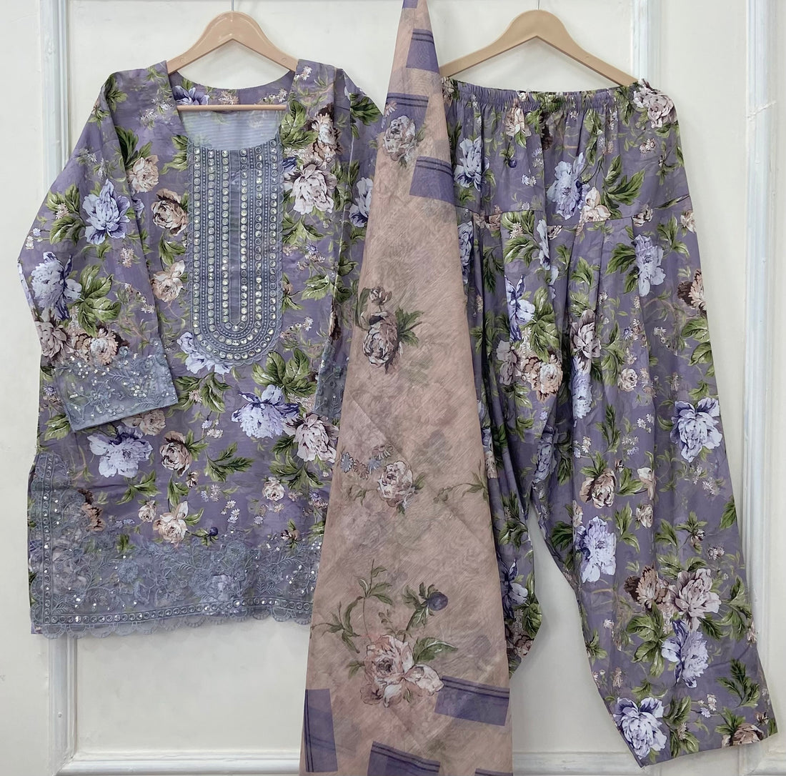 Graceful Embroidered 3PC (Bana Dora Silk) D-453