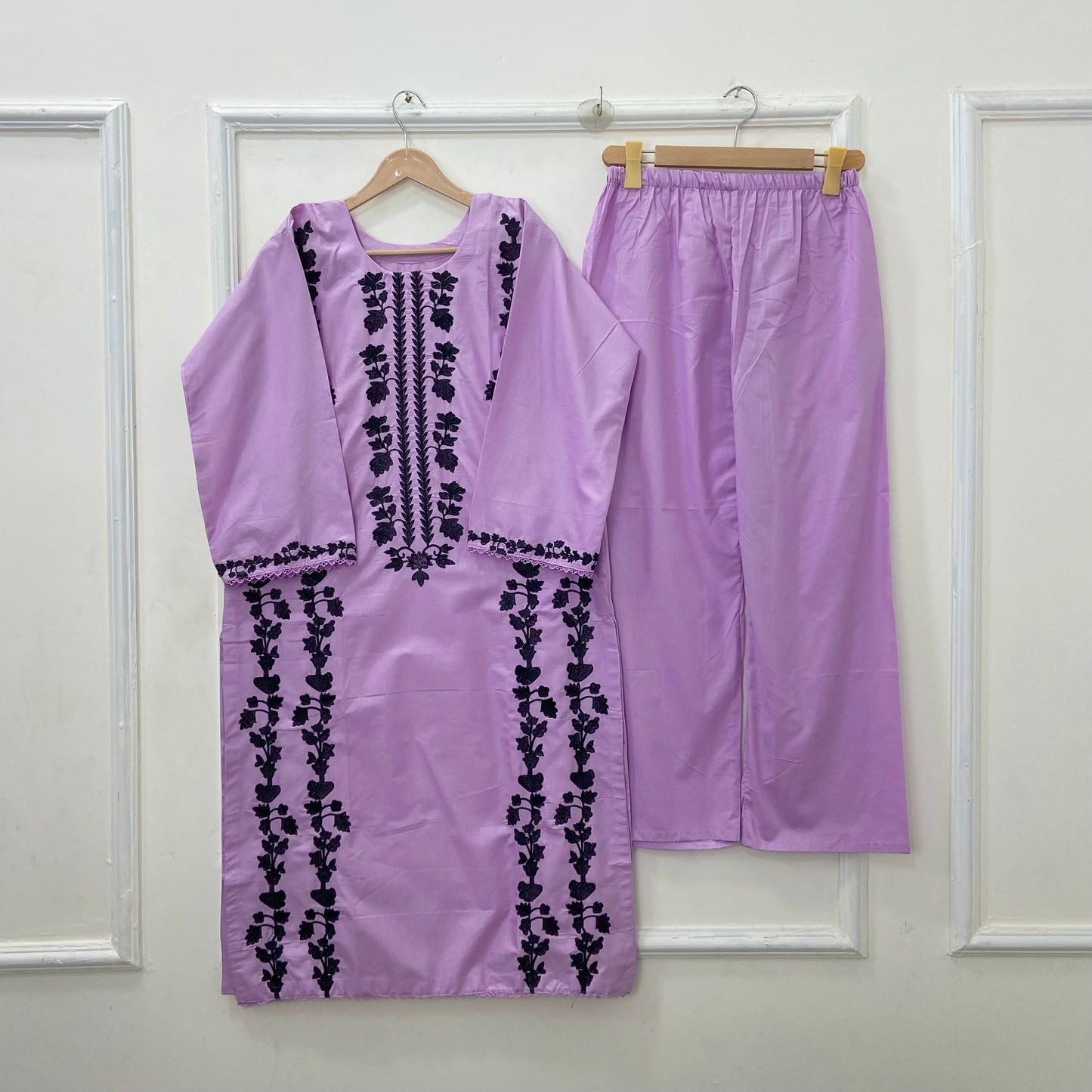 Contrasted Embroidered 2PC (Premium Cotton) D-473
