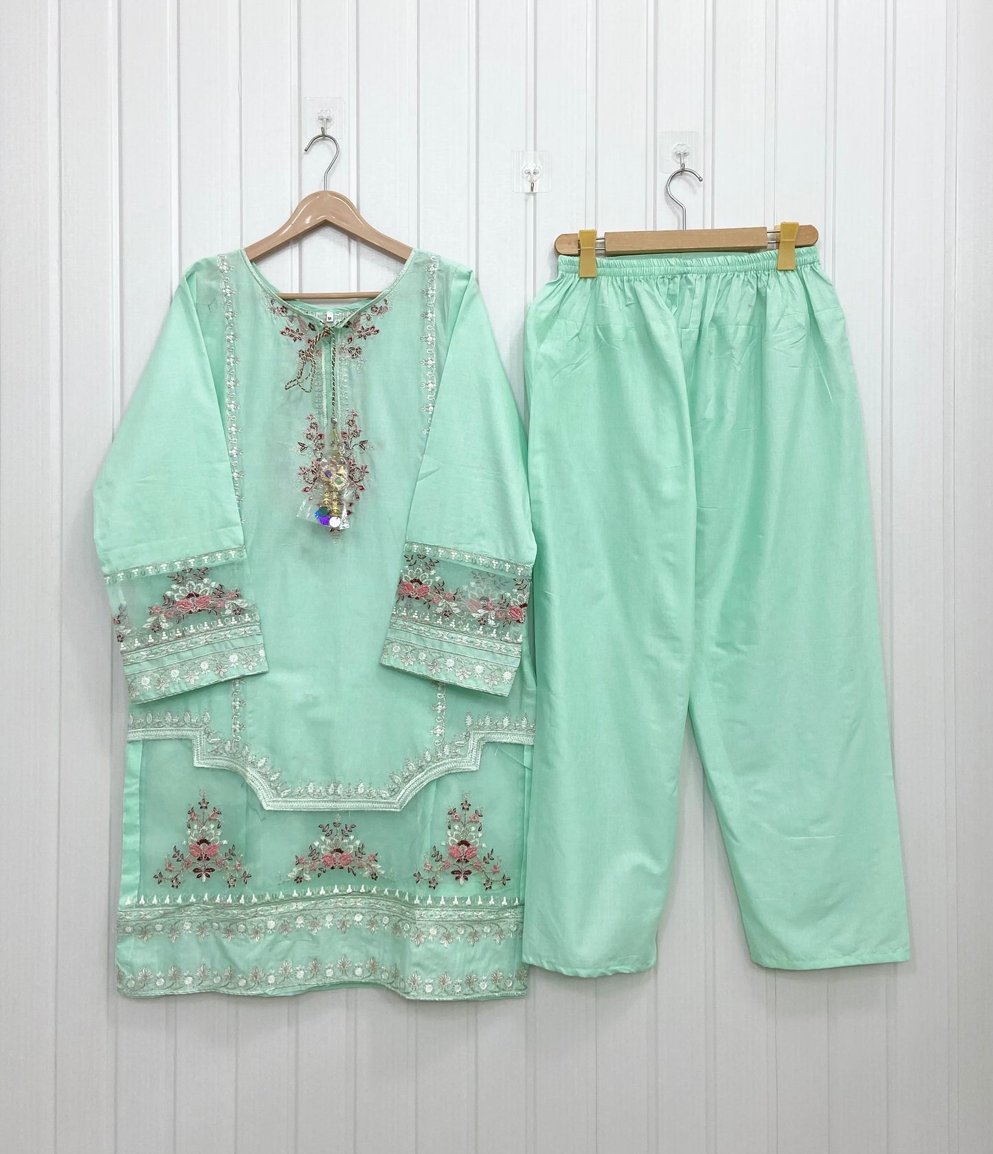 Article No: D-762